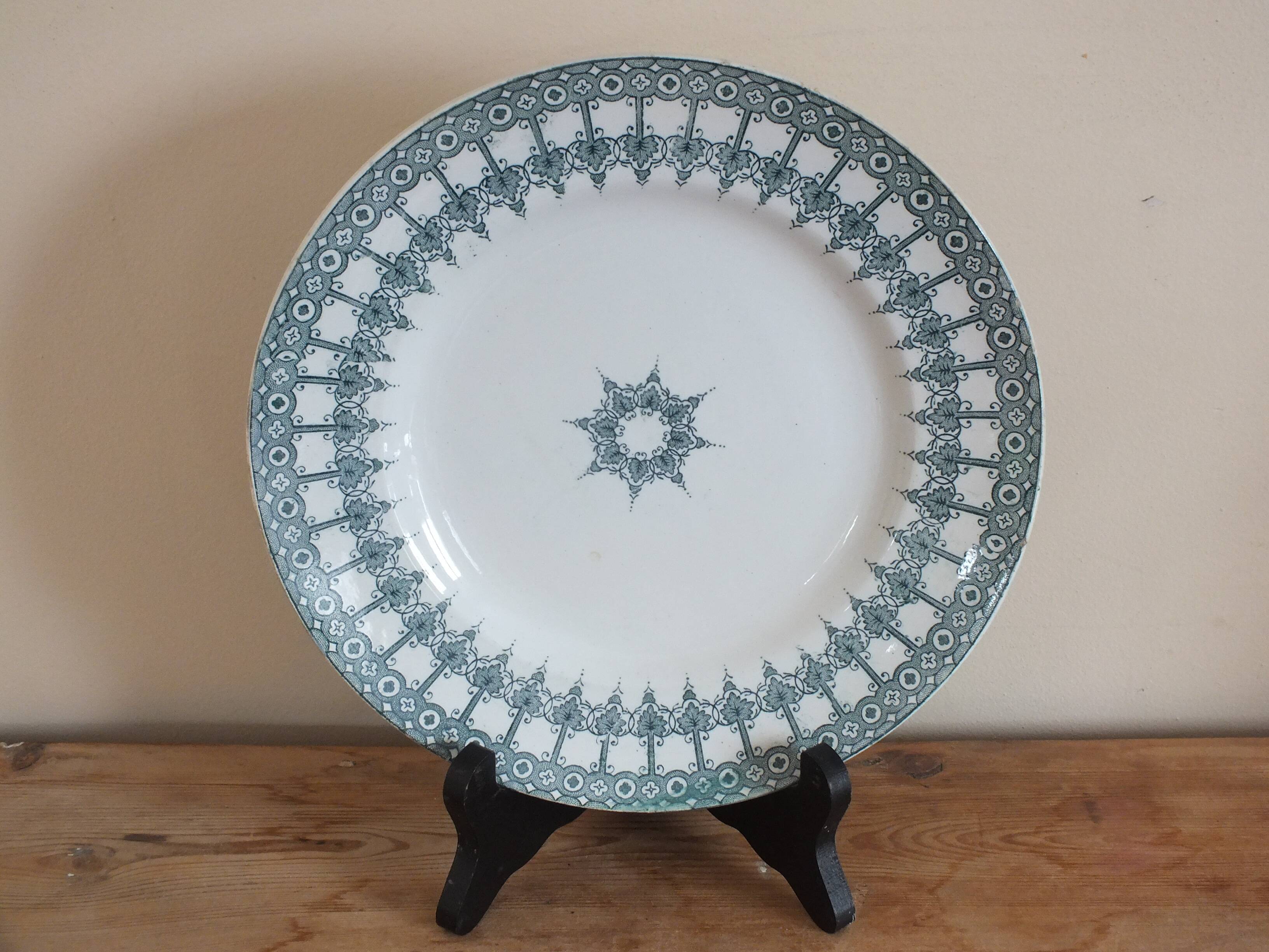 1 flat plate Terre de Fer Saint Amand Nord model Persian