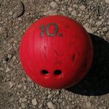Bowling ball number 10 M
