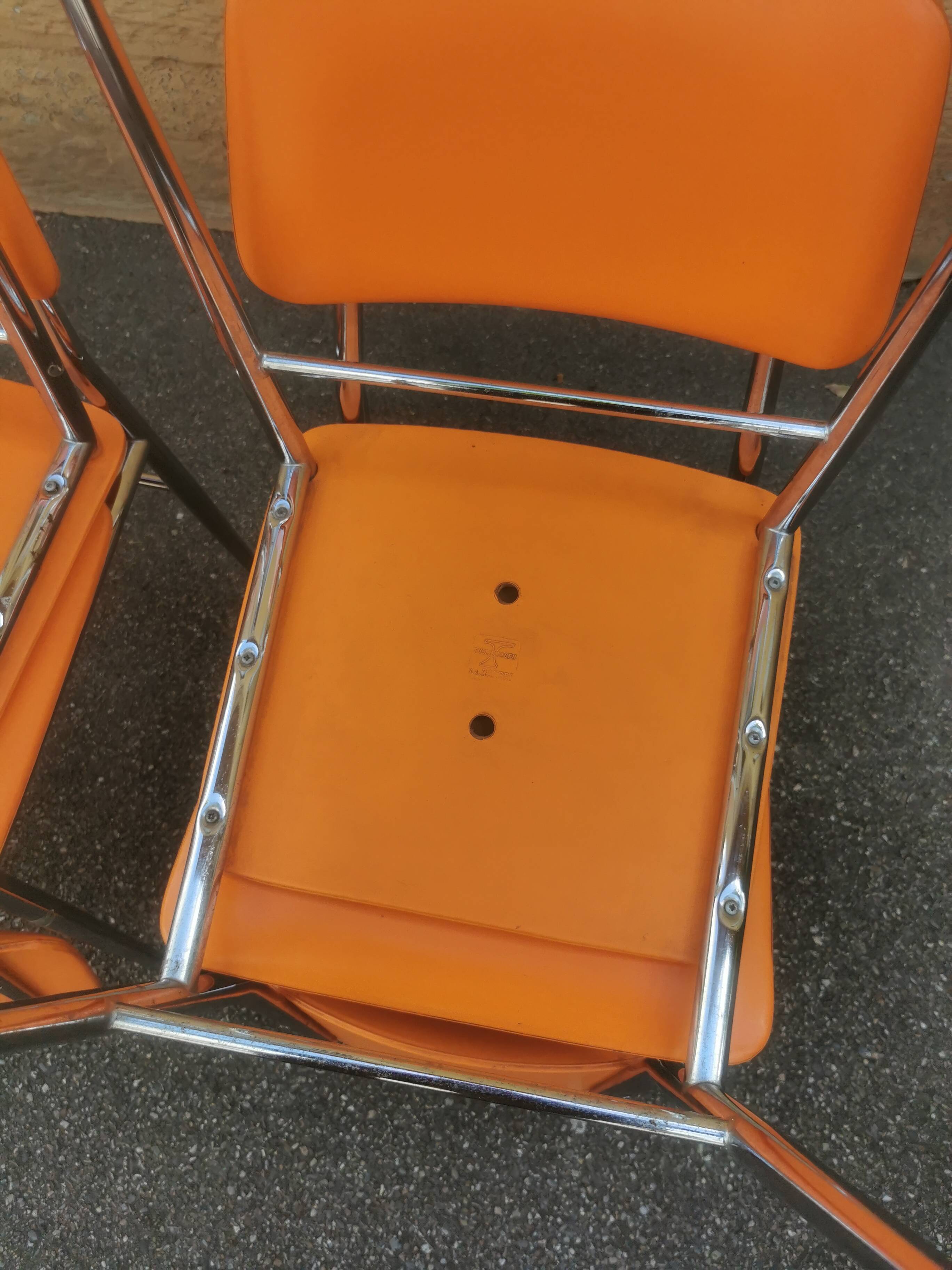 Tubmenager orange vintage chairs