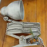 Lampe industrielle articulée accordéon