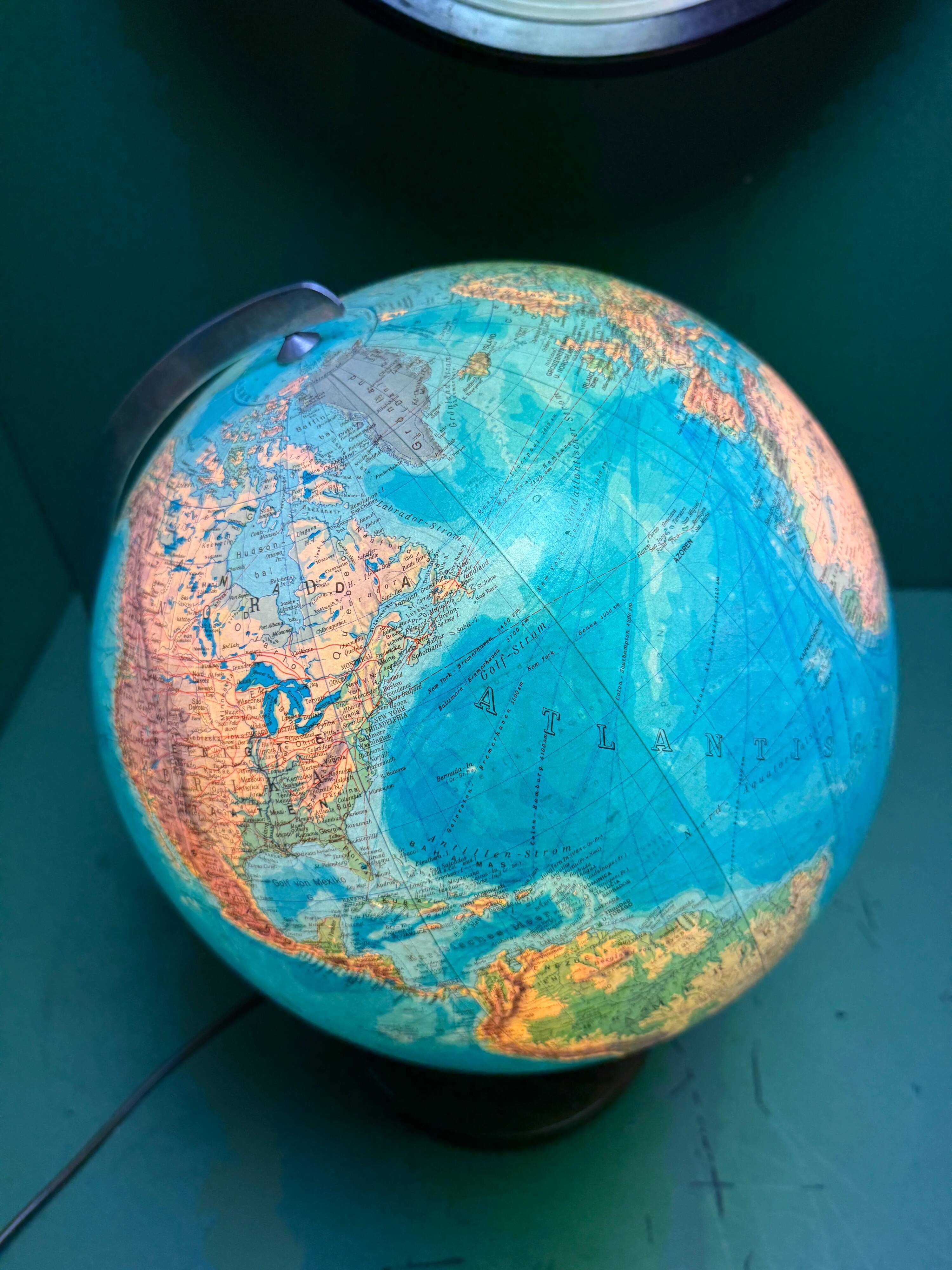 Vintage 1980s German Welt Im Raum Duo glass globe lamp