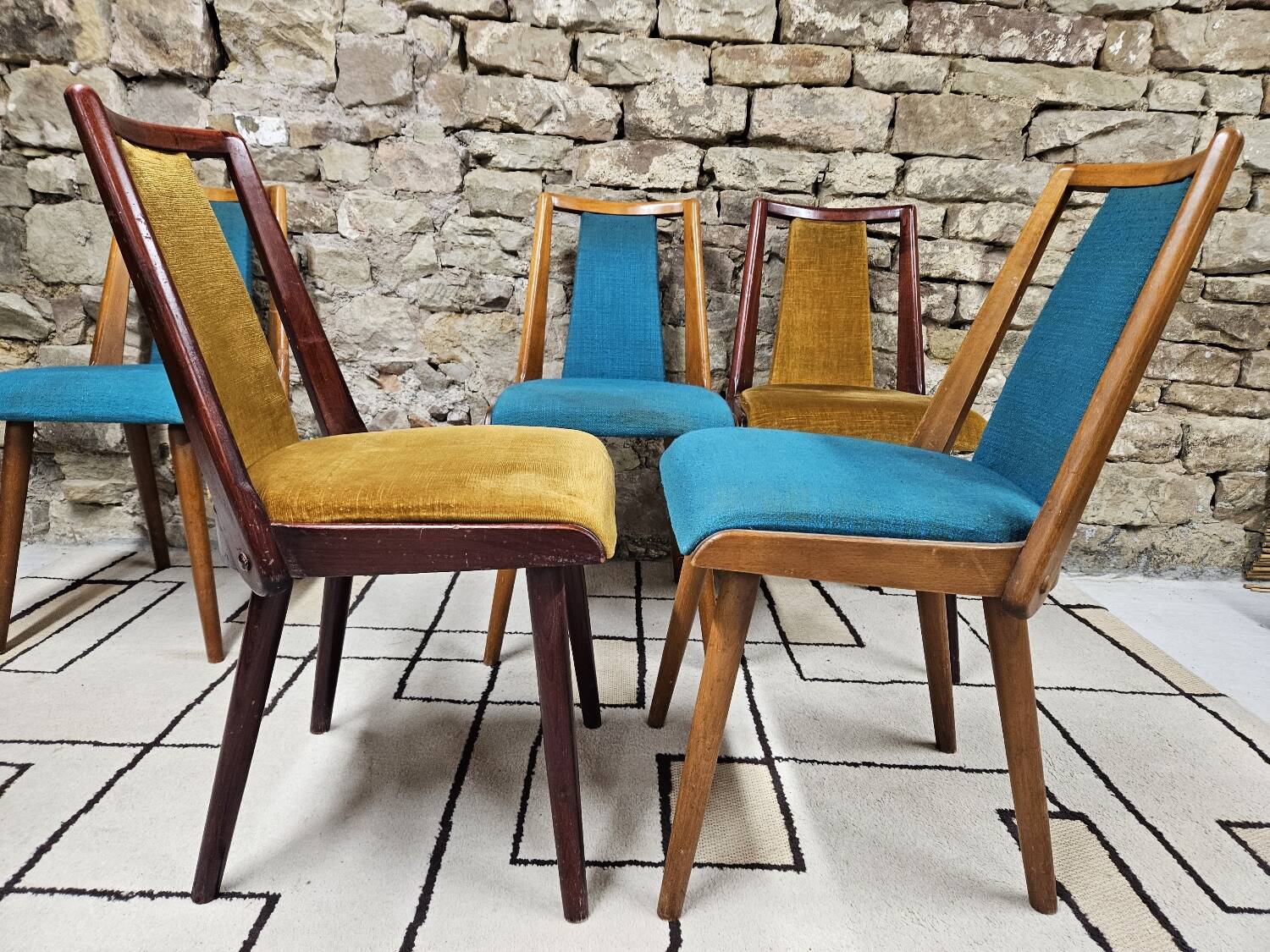 Set of 5 vintage spindle foot bistro chairs 1960"