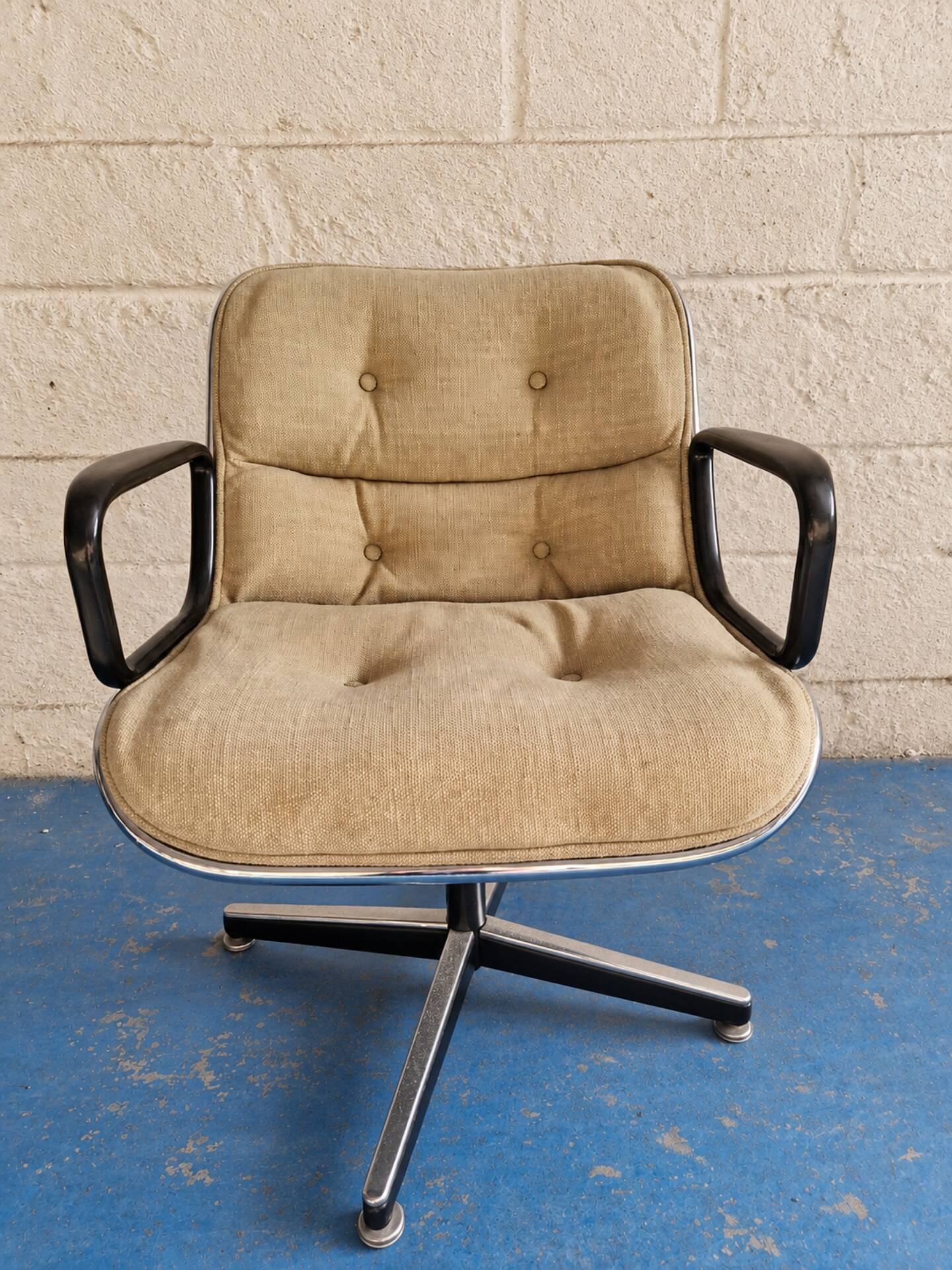 4 Executive Chairs by Charles Pollock for Knoll – 1960s