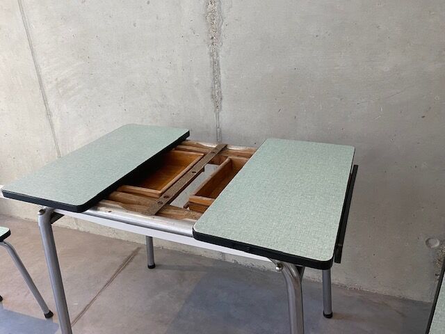 Table formica extensions 150 cm with 4 seats