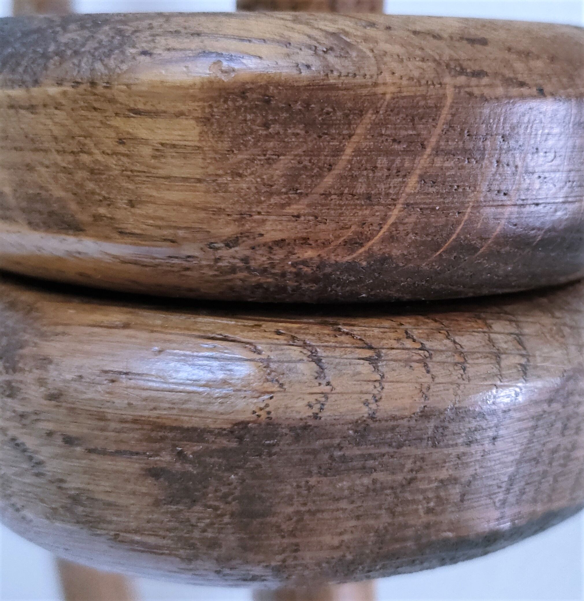 Pair of tripod stools feet solid wood solid wood vintage design