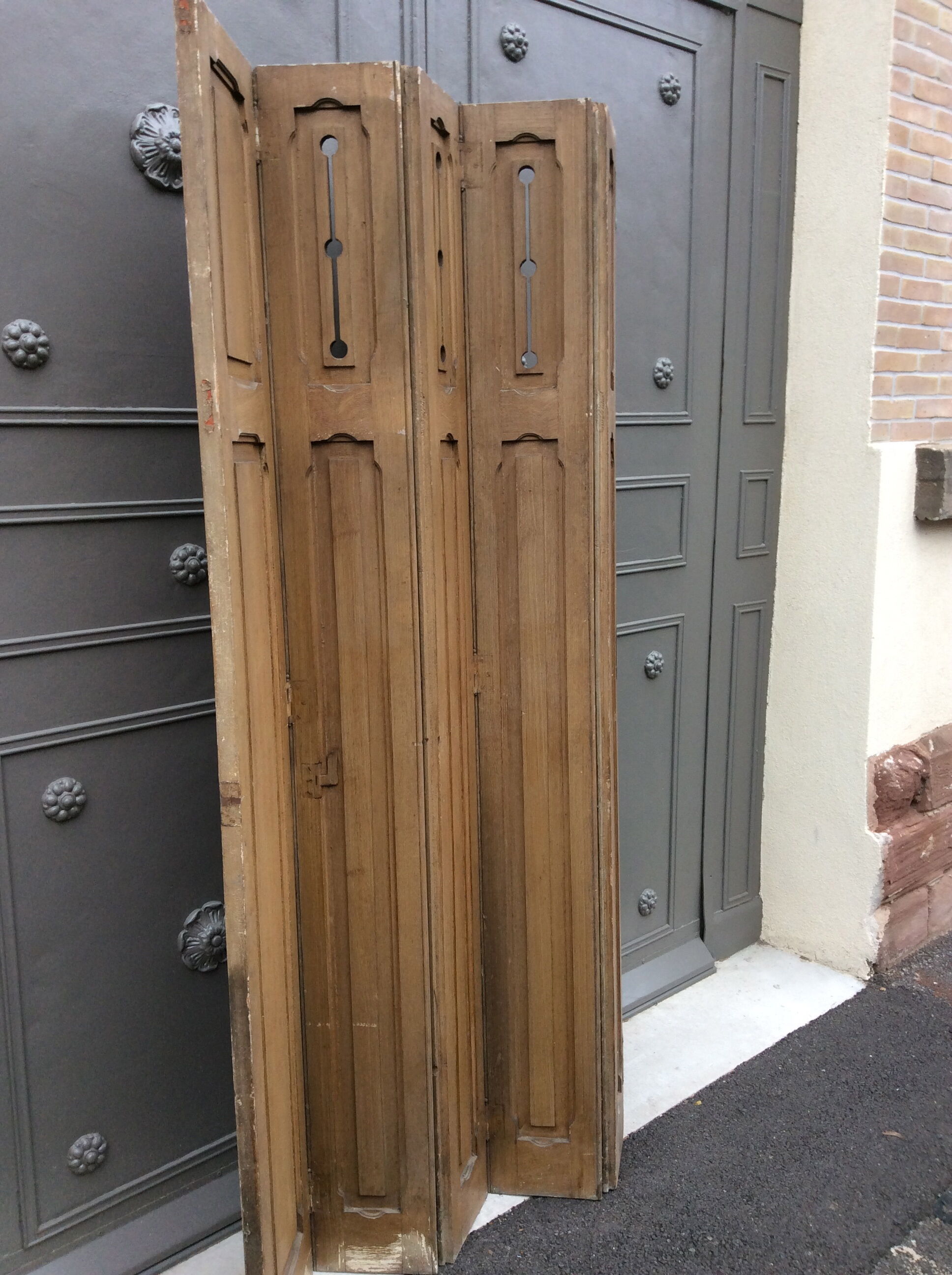 5-pane vintage wooden shutters