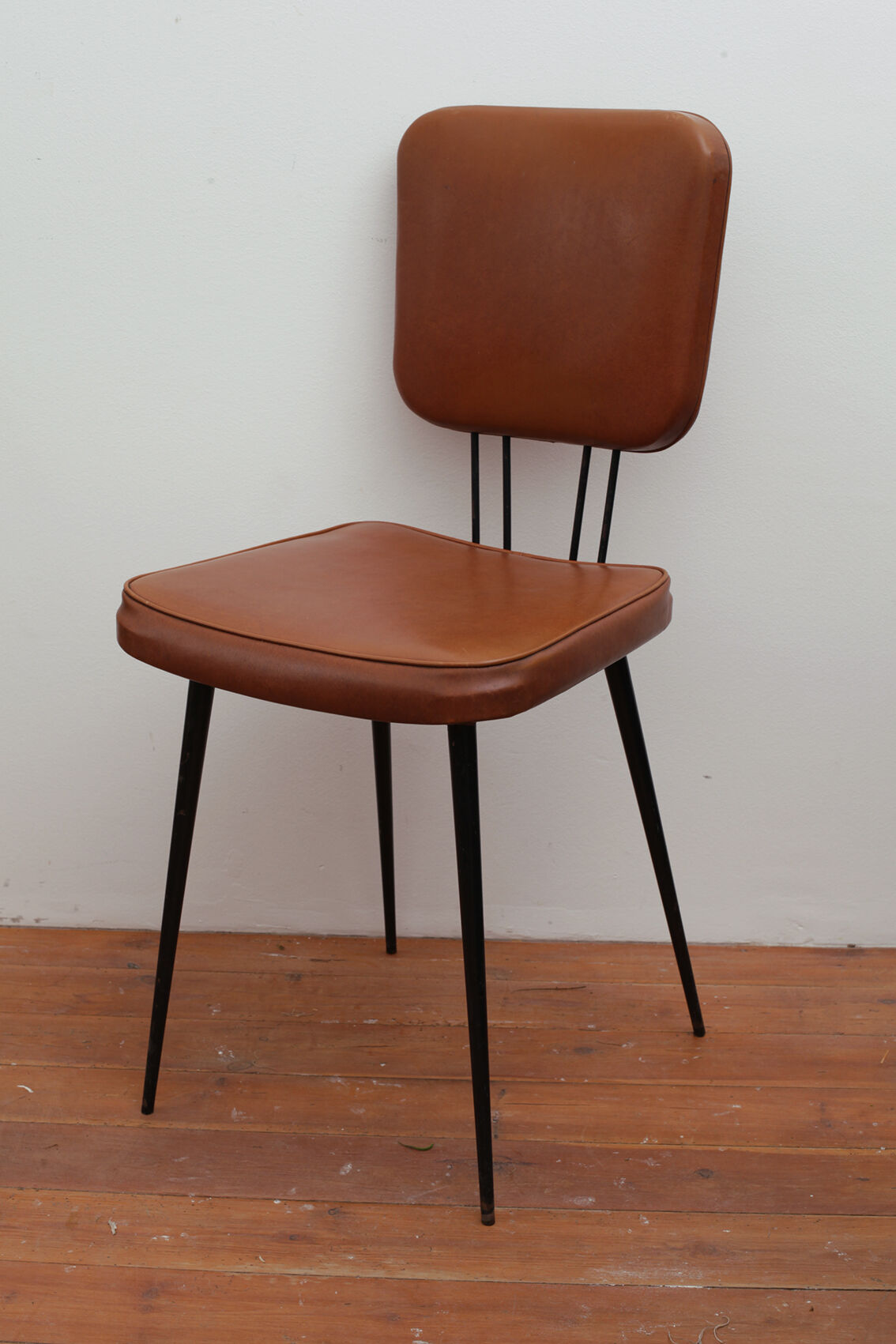 Vintage chair 1960 skai brown feet black iron