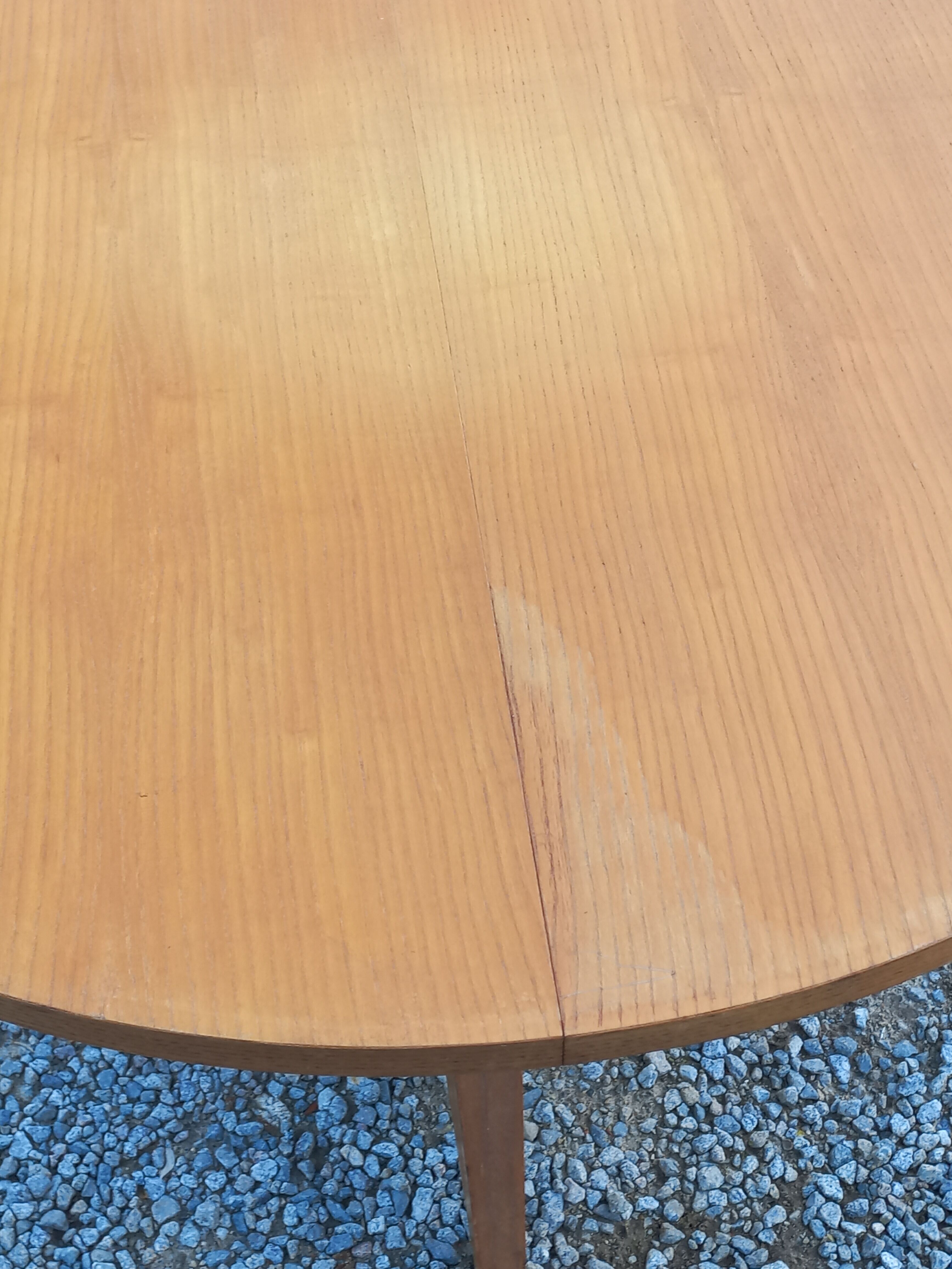 1950s round oak table, 2 heights, central quadripod leg