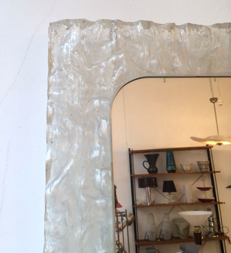 Rectangular mirror in transparent plexiglass 1960 - 60x76cm