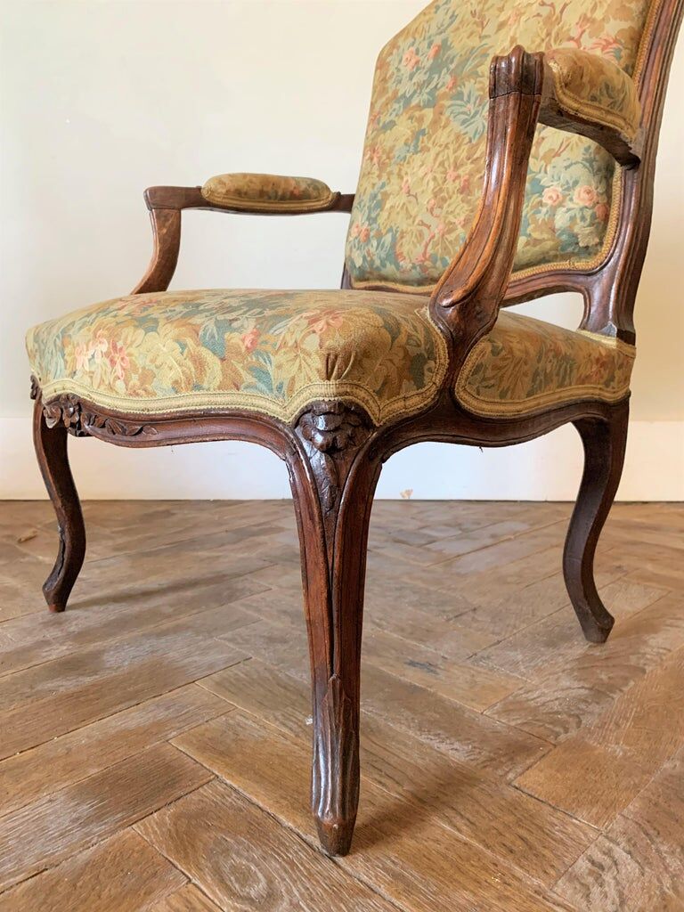 Armchair to the Queen, Louis XV style, circa 1750