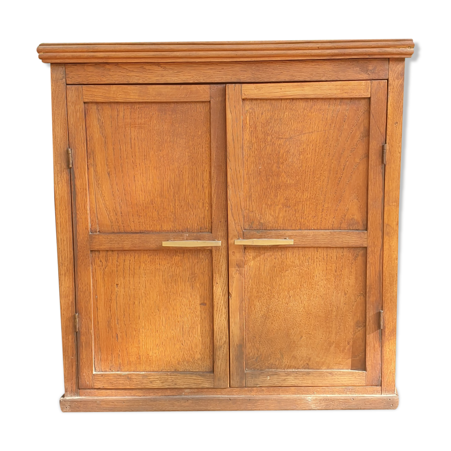 Oak wall cabinet