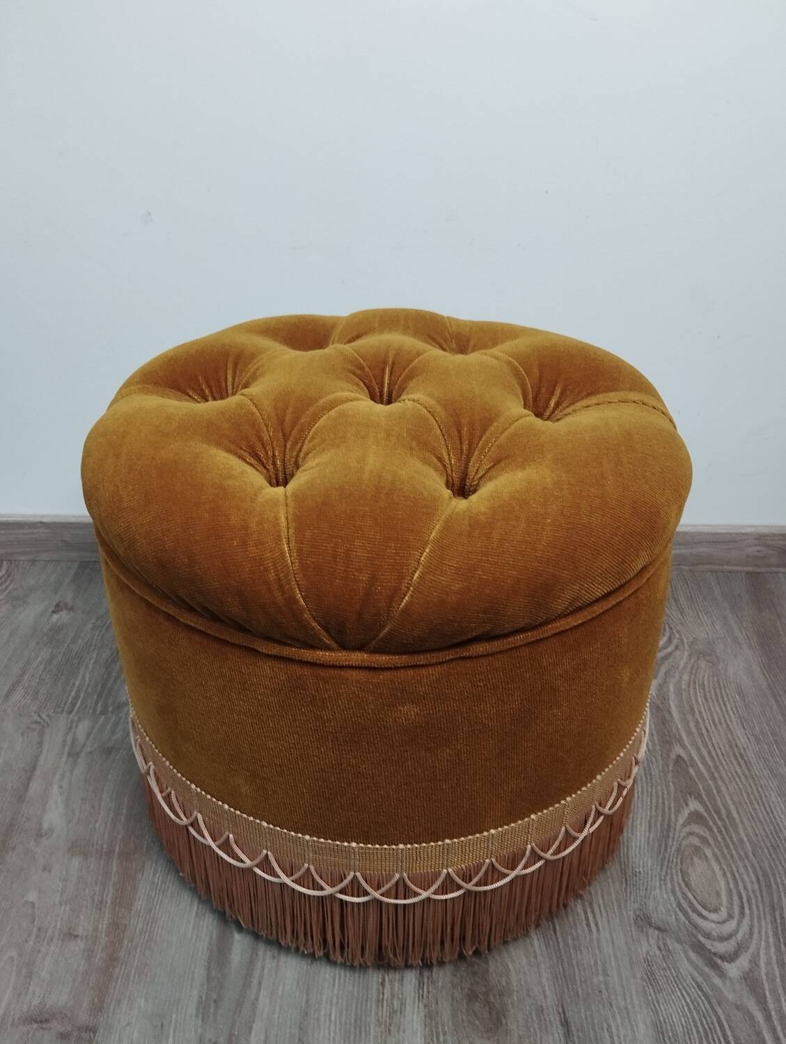 Velvet toad pouf