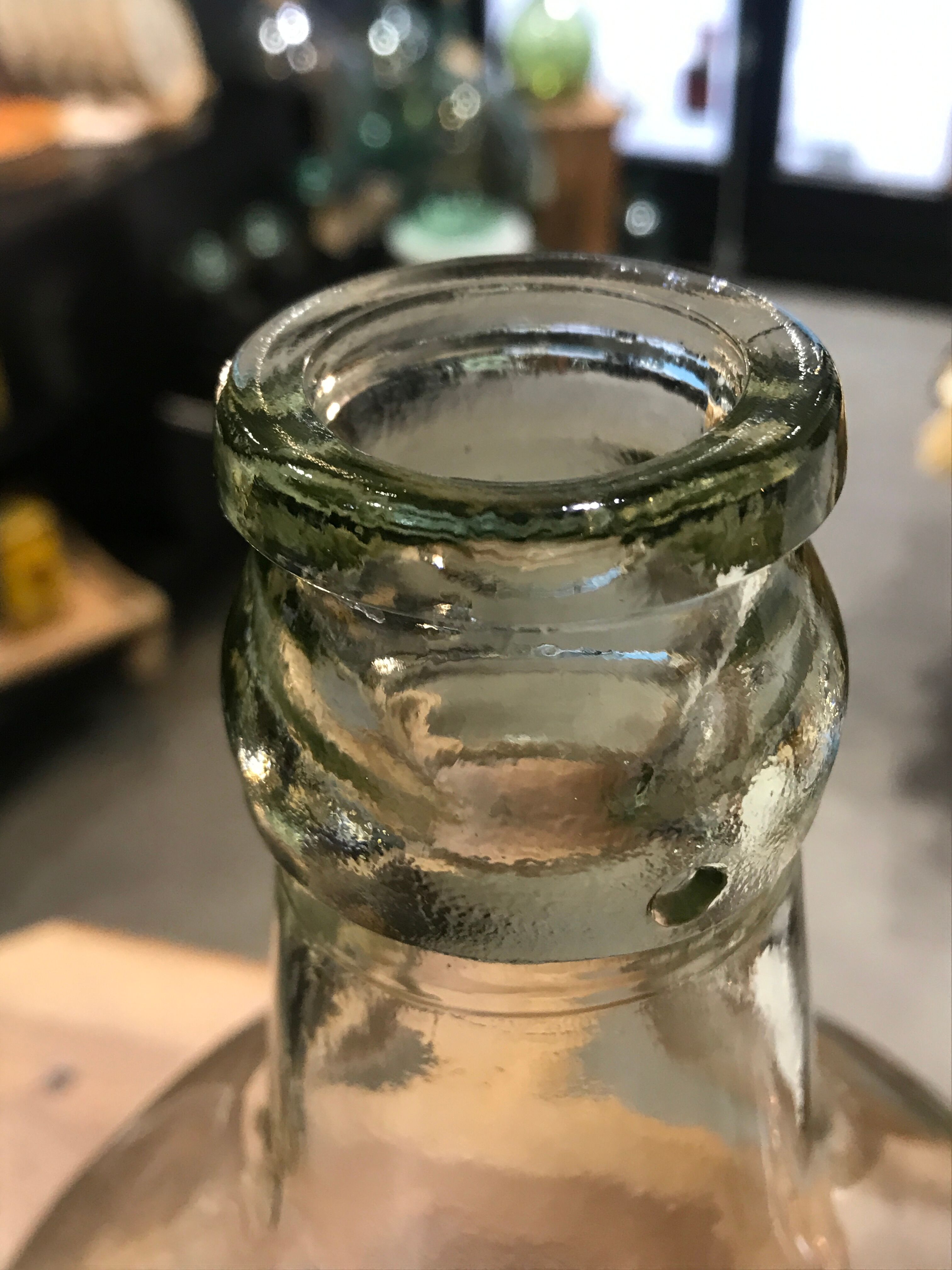 Lady Jeanne transparent glass