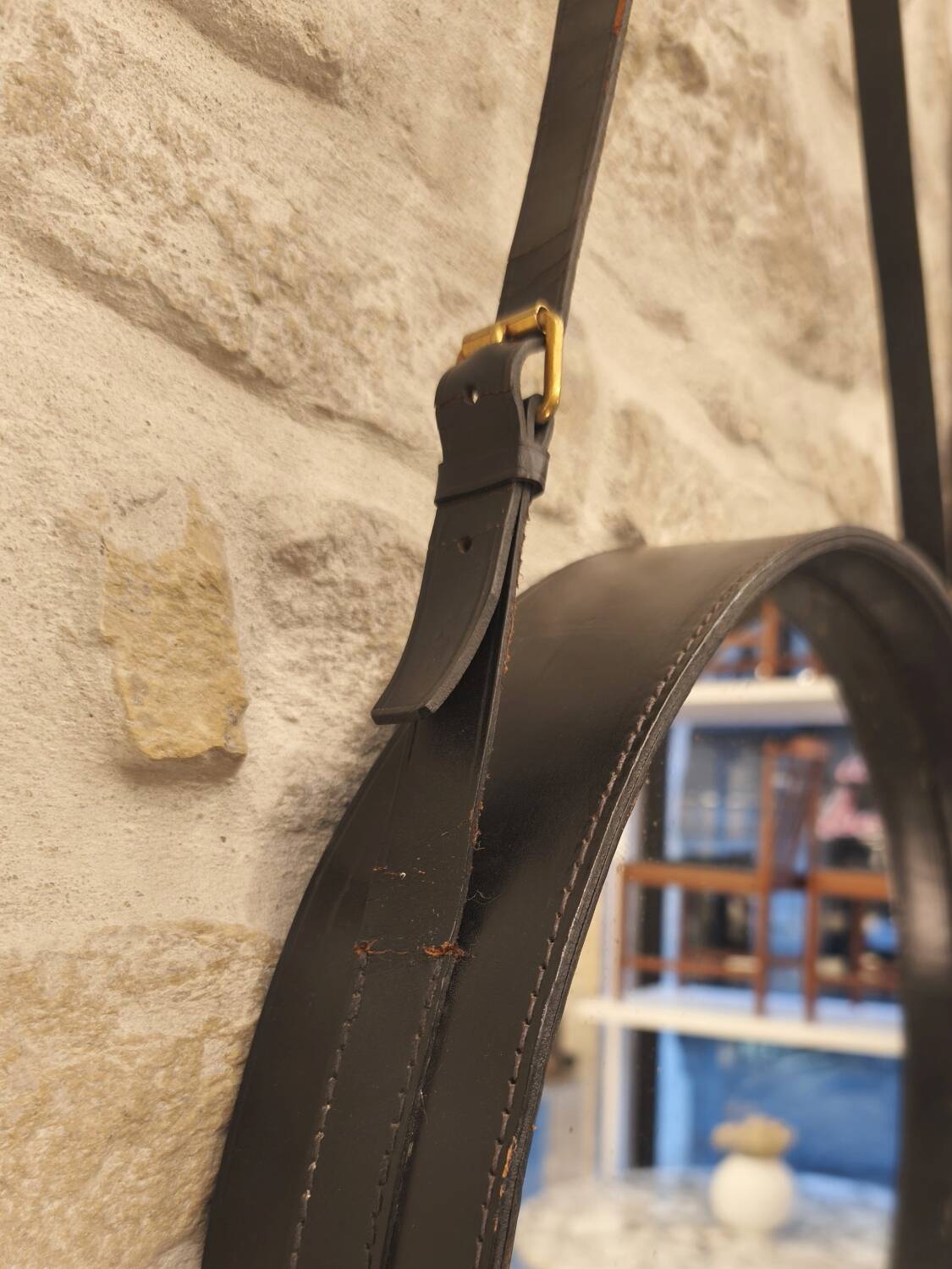 Miroir cuir de Jacques Adnet, vintage 1950