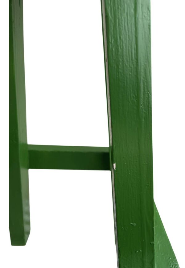 Tabouret en bois peint