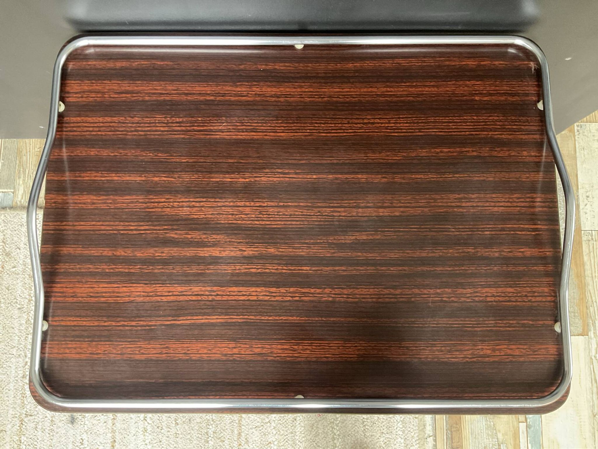 Plateau de service vintage en formica et inox
