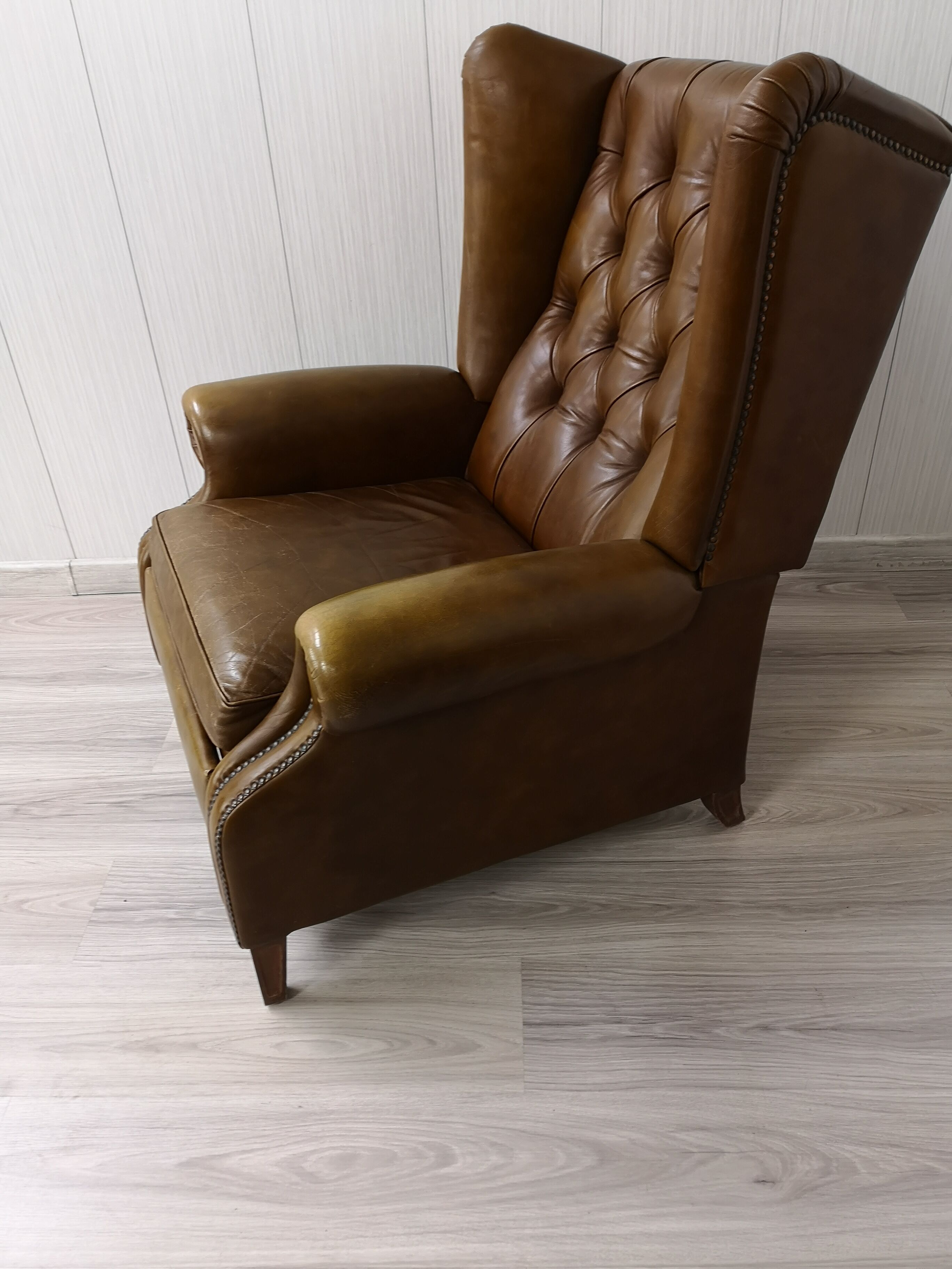 Leather reclining chair