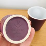 Lot 2 tasses porcelaine blanc et violet Revol
