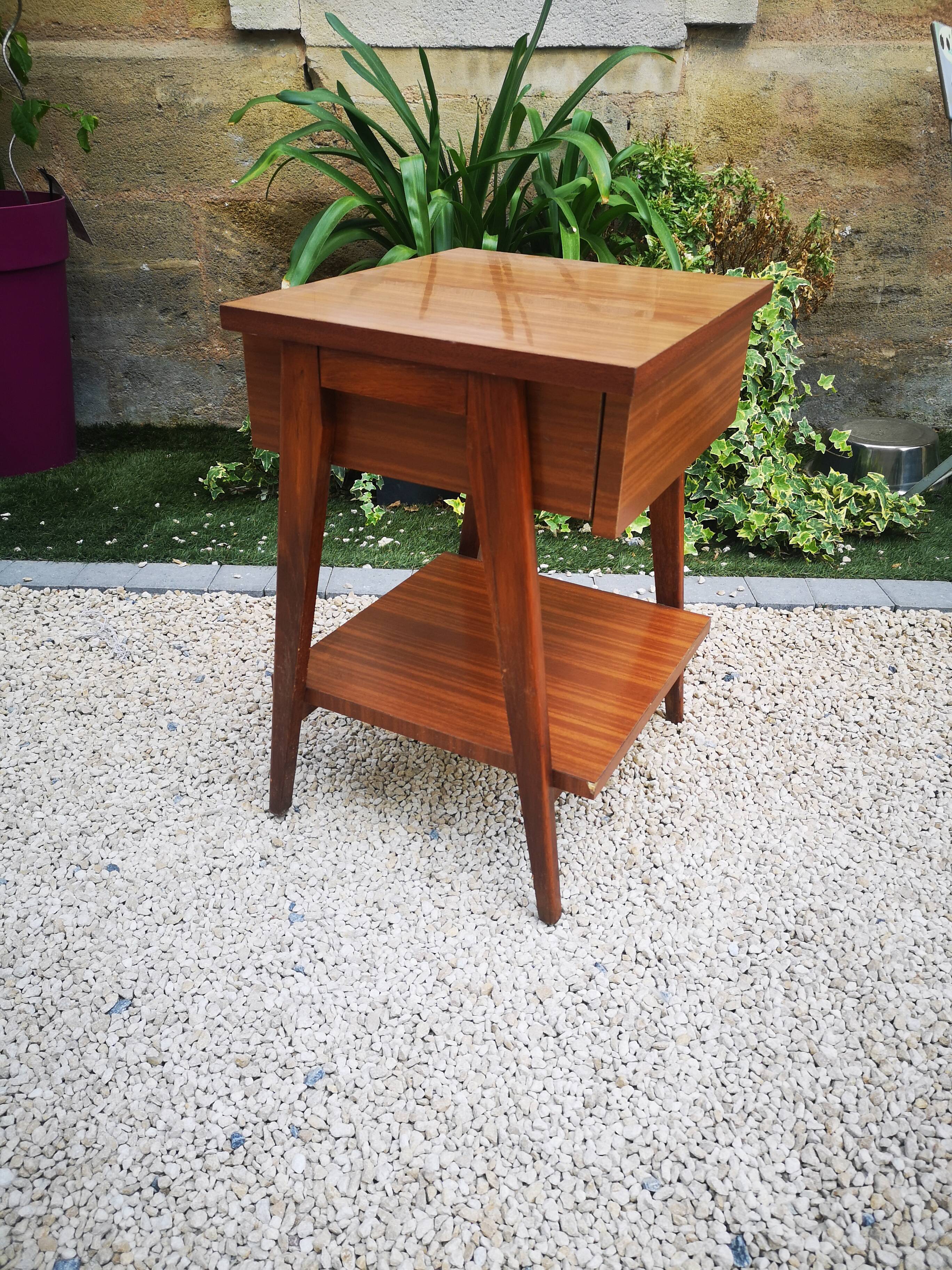 Bedside 70 feet compass