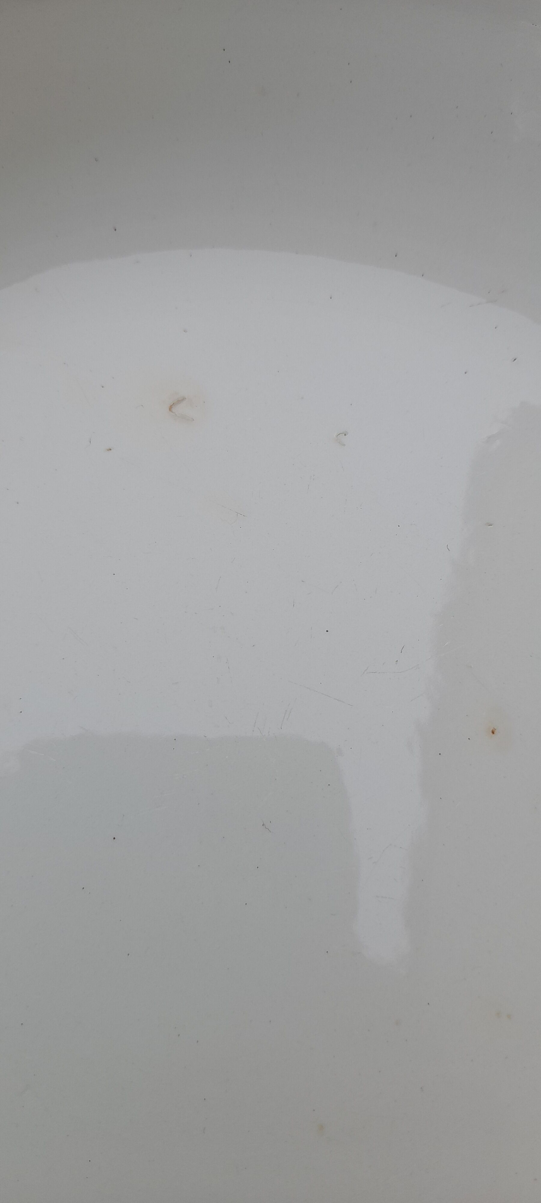 Hollow round earthenware dish of Saint Amand model 4015 diam 27 cm