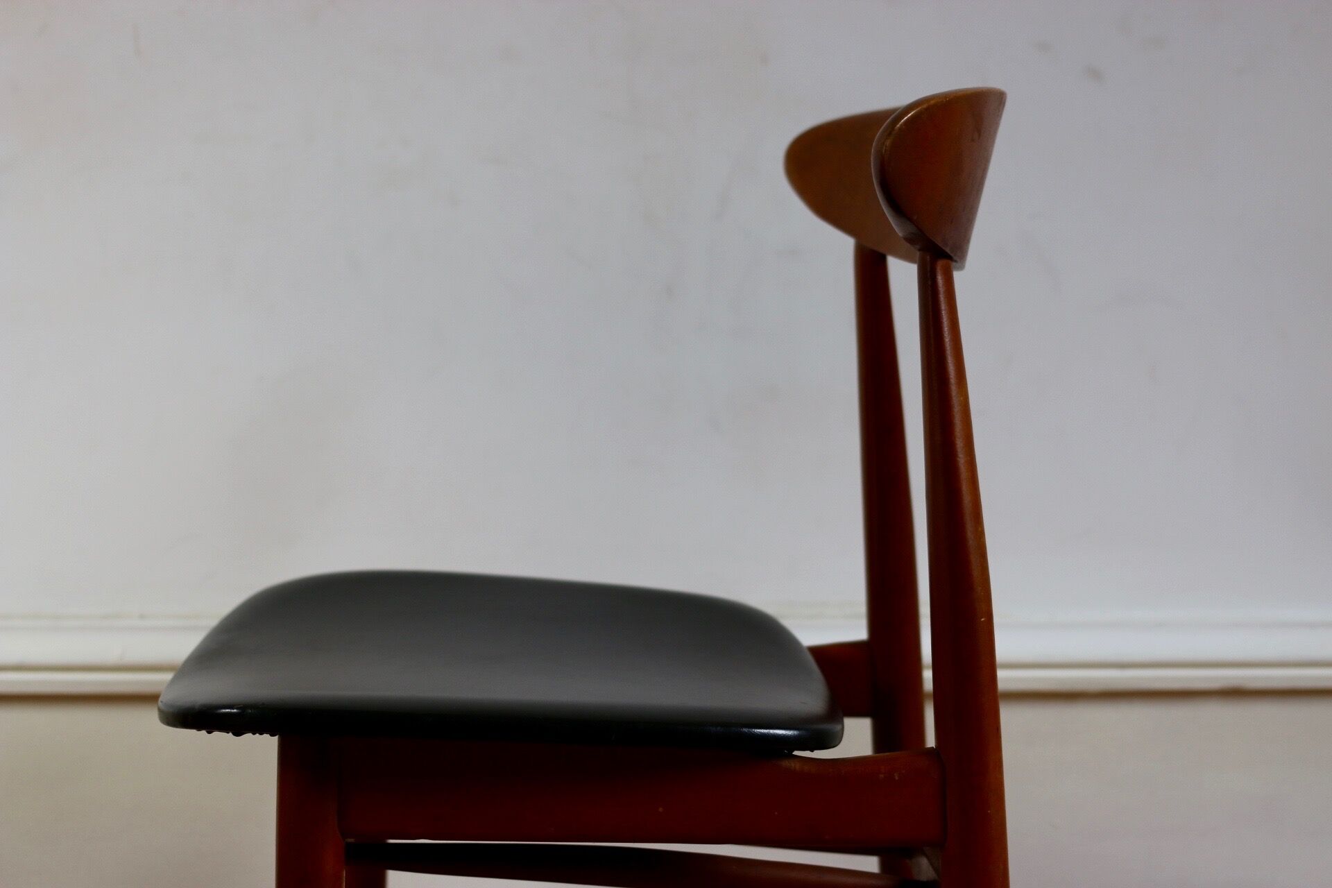 Set of 4 scandinavian chairs,  60s