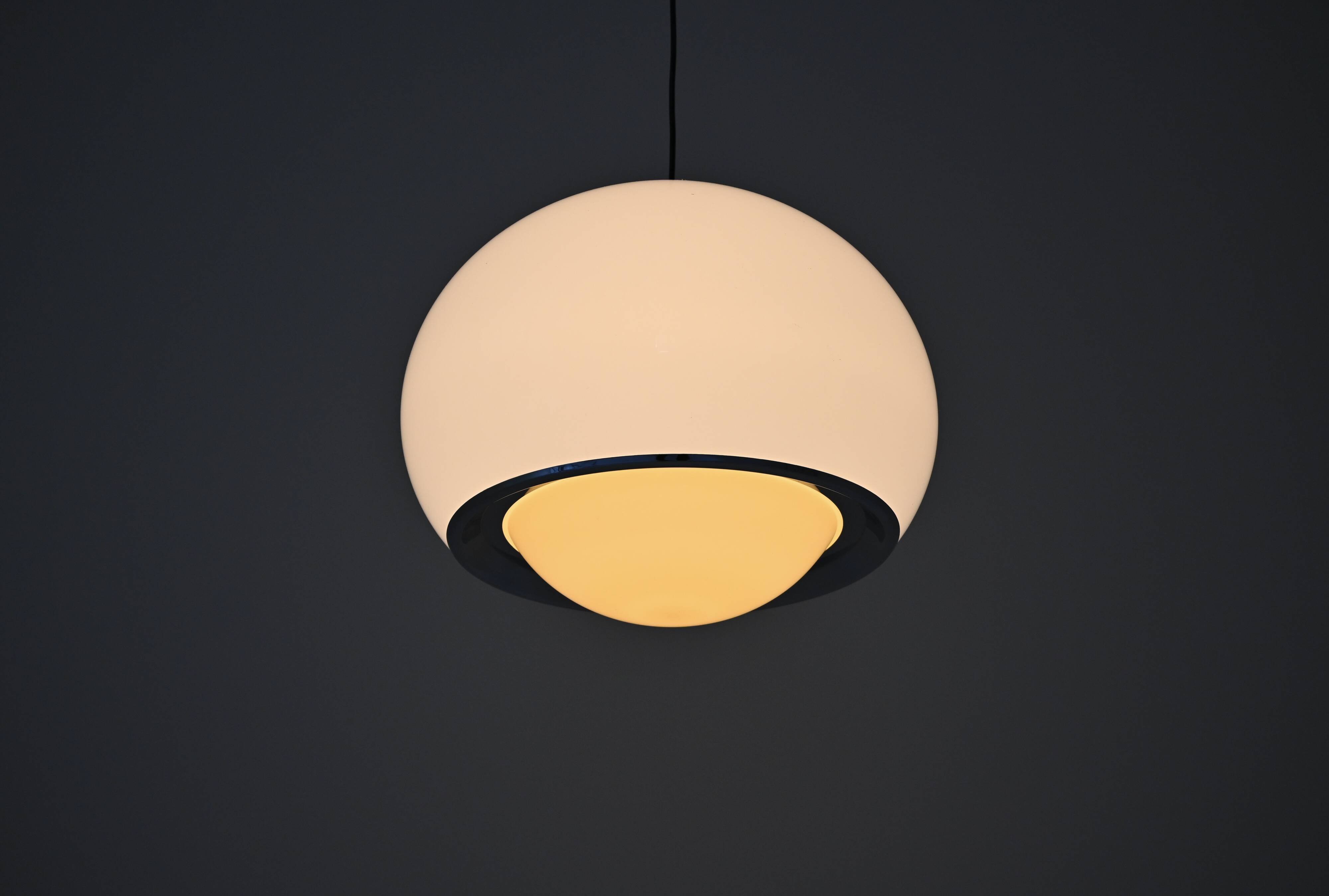 “Bud Grande” pendant lamp by Harvey Guzzini, 1970