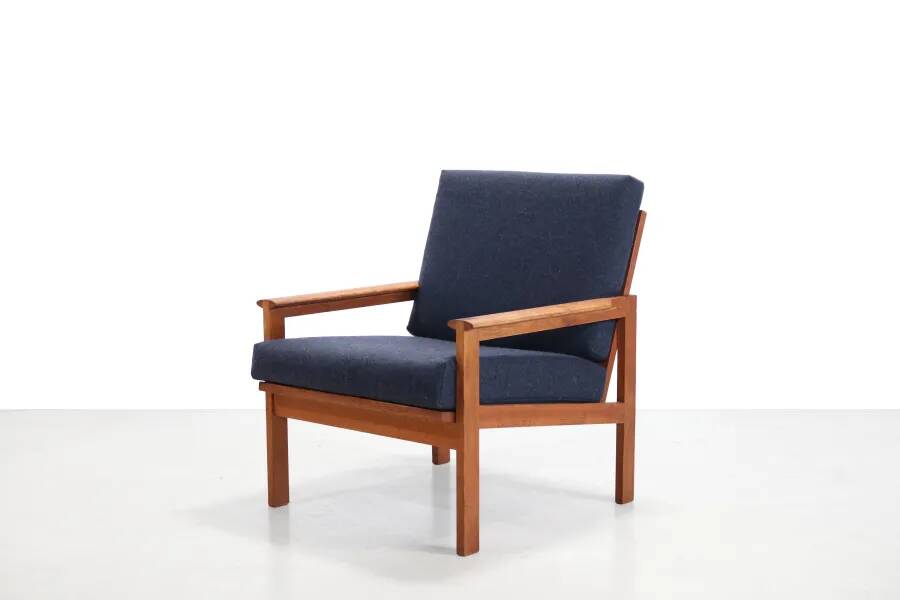 Oak Illum Wikkelso Capella armchair by Niels Eilersen
