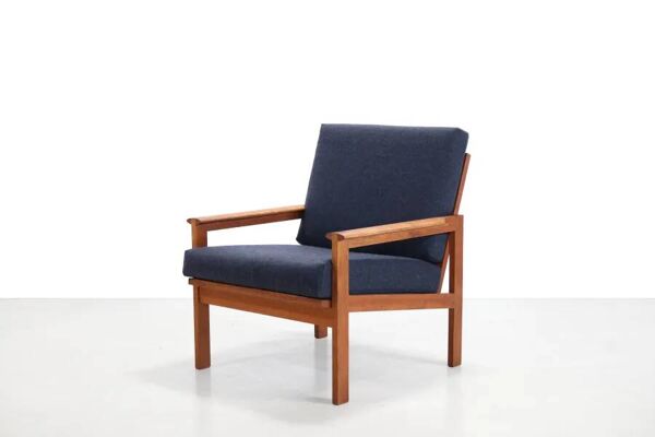 Fauteuil Capella en chêne Illum Wikkelso par Niels Eilersen