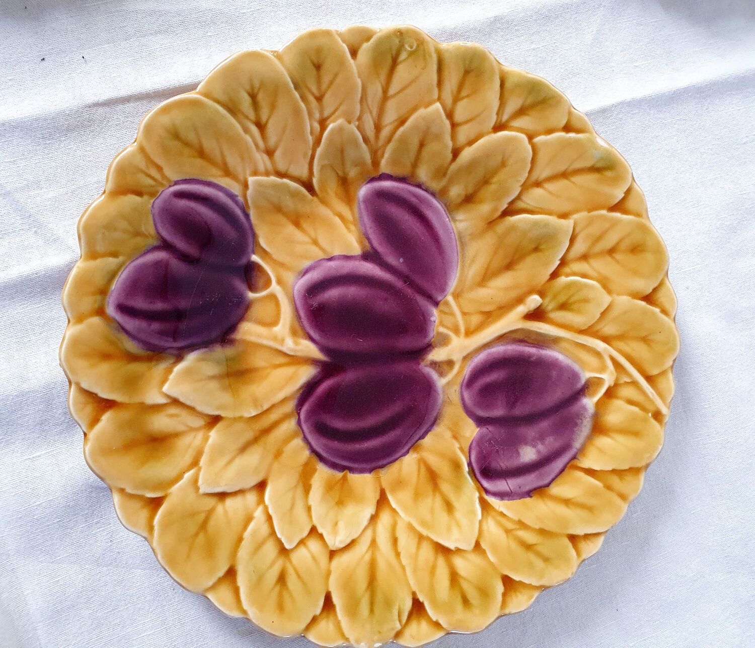 5 dessert plates in Sarreguemine slip