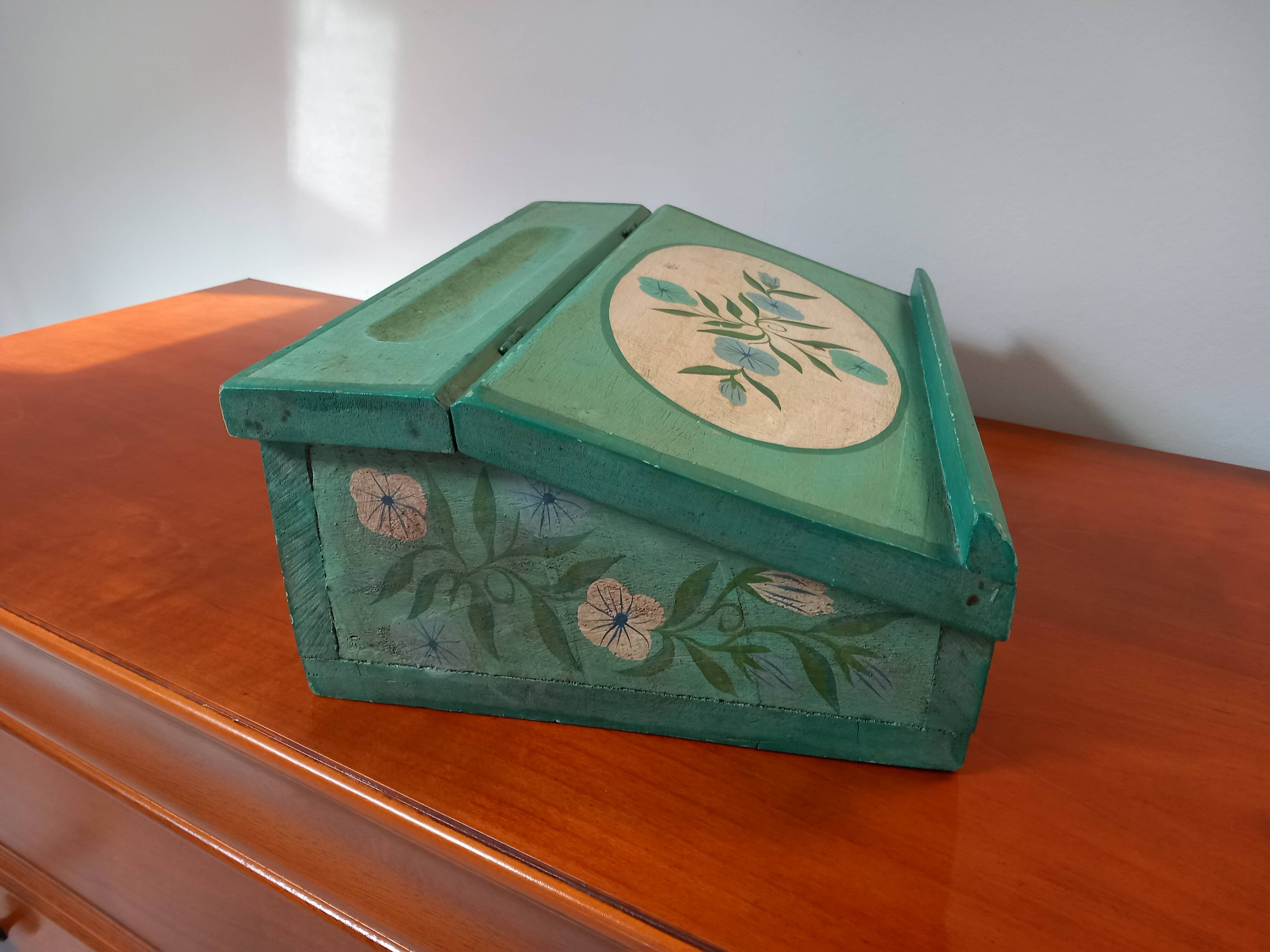 Vintage writing desk / storage (mid 1980) in solid wood, made and painted by hand