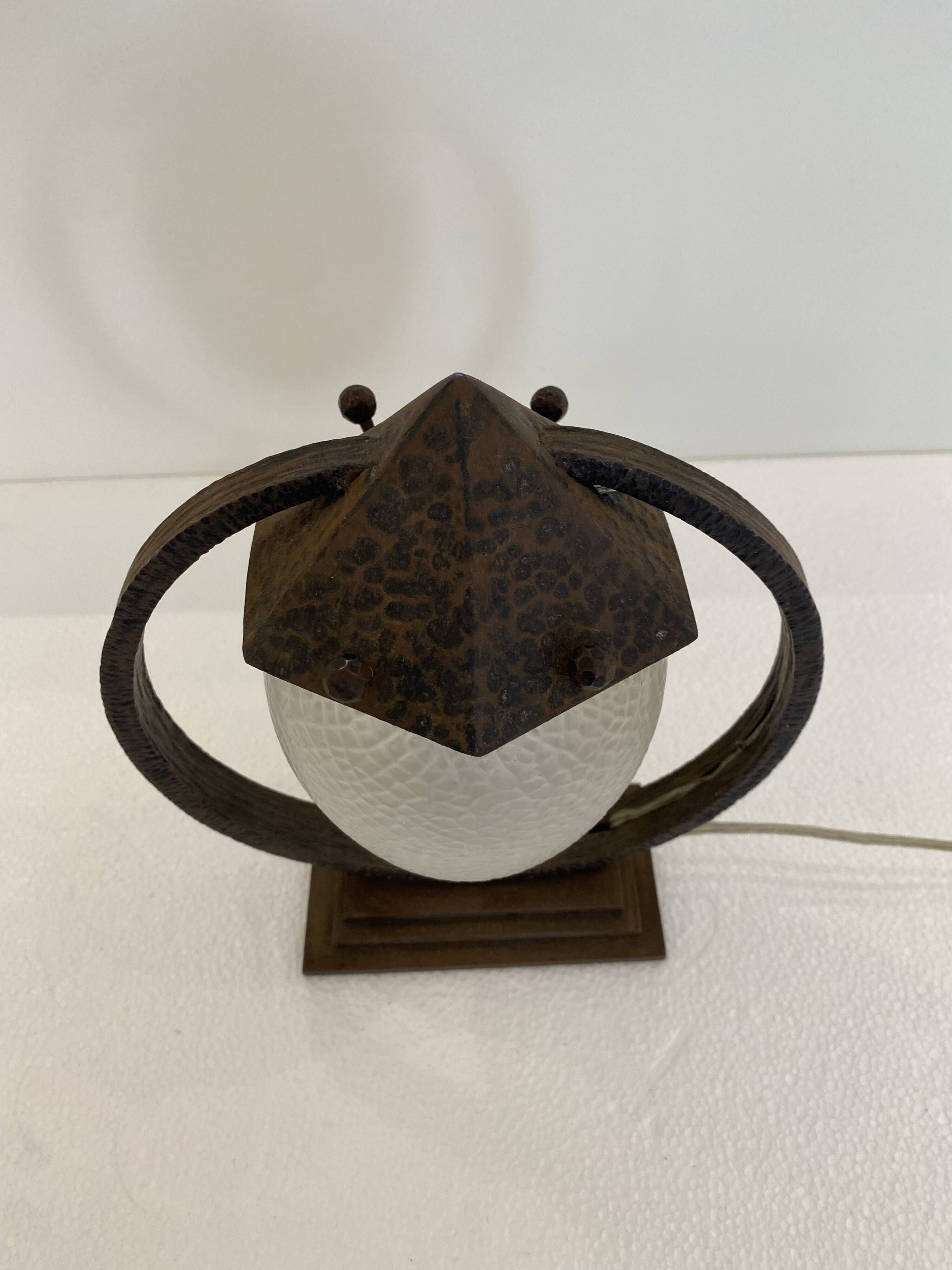 Sculptural Art Deco Table Lamp With Frosted Glass Shade, 1930s