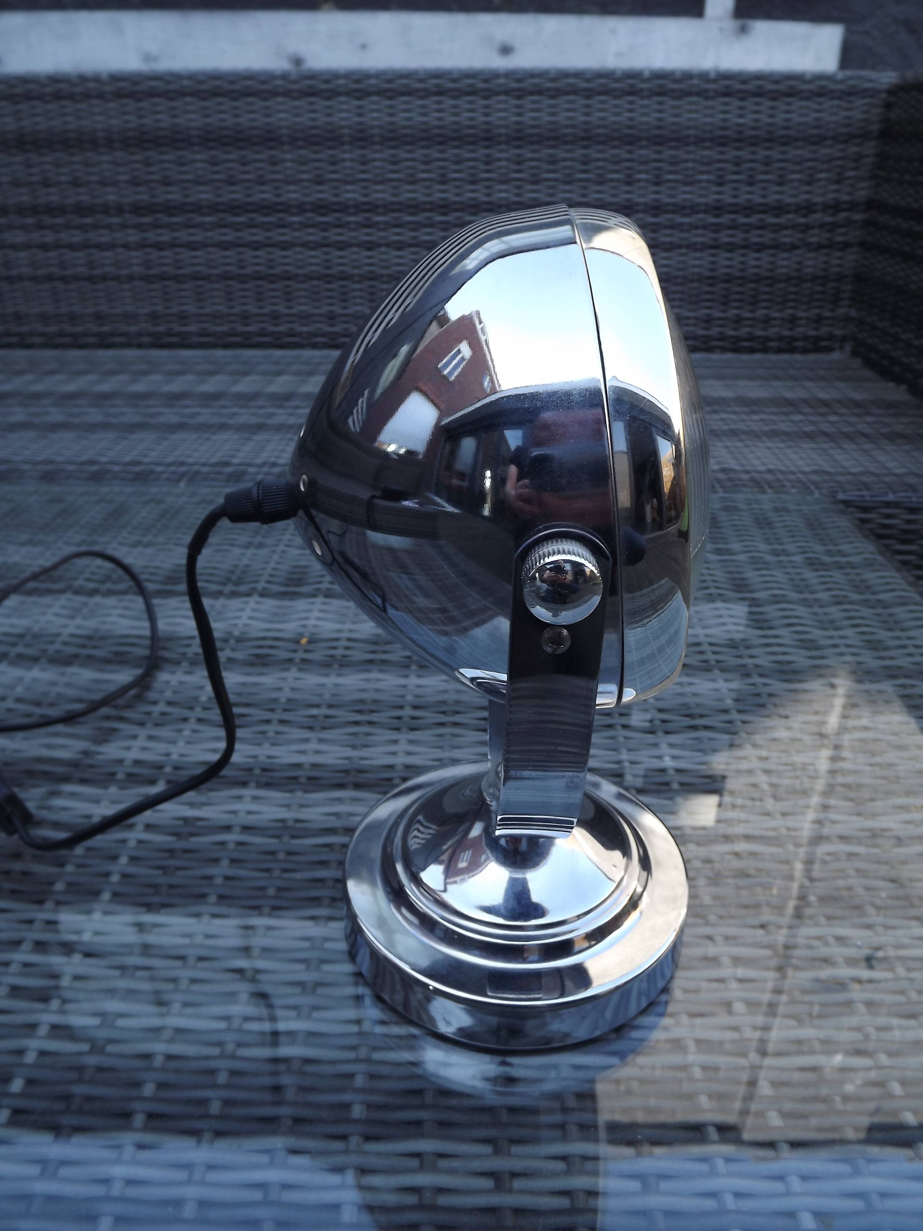 Chrome metal "lighthouse" lamp