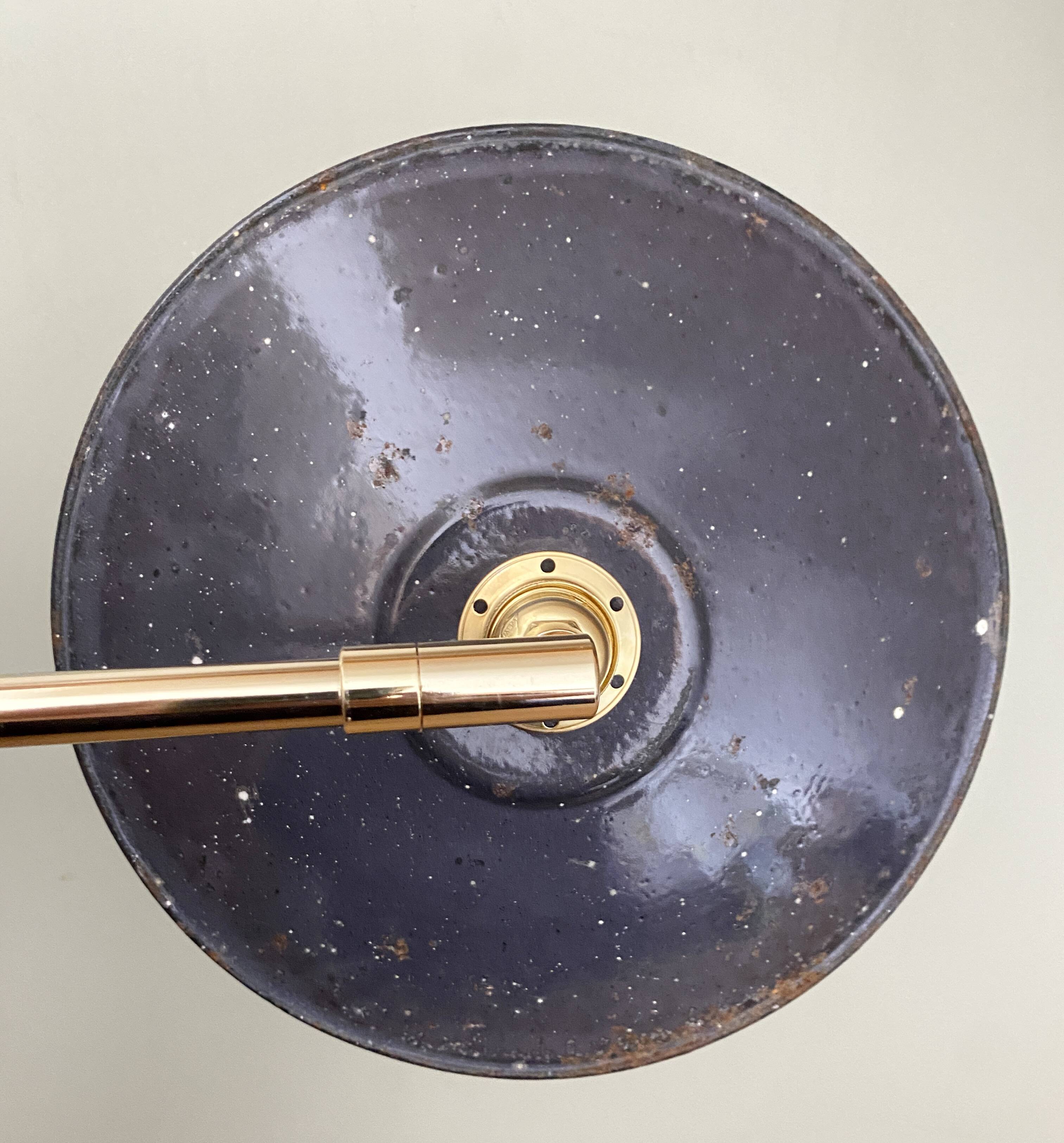 Vintage lampshade wall light in enamelled sheet metal (ref 2)