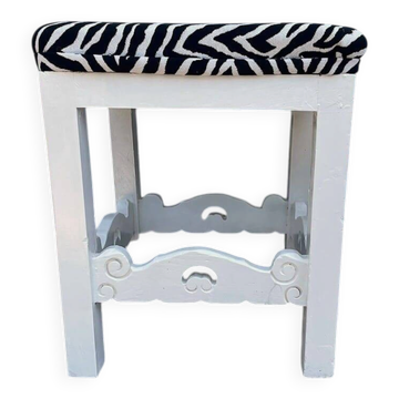 Tabouret en bois massif rustique avec assise en tissu zèbre