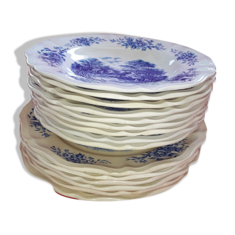 Service Sarreguemines modèle Romantic 6 plates avec 8 creuse.