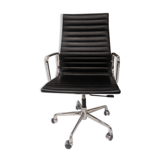 Charles & Ray Eames EA 119 office chair - ICF leather