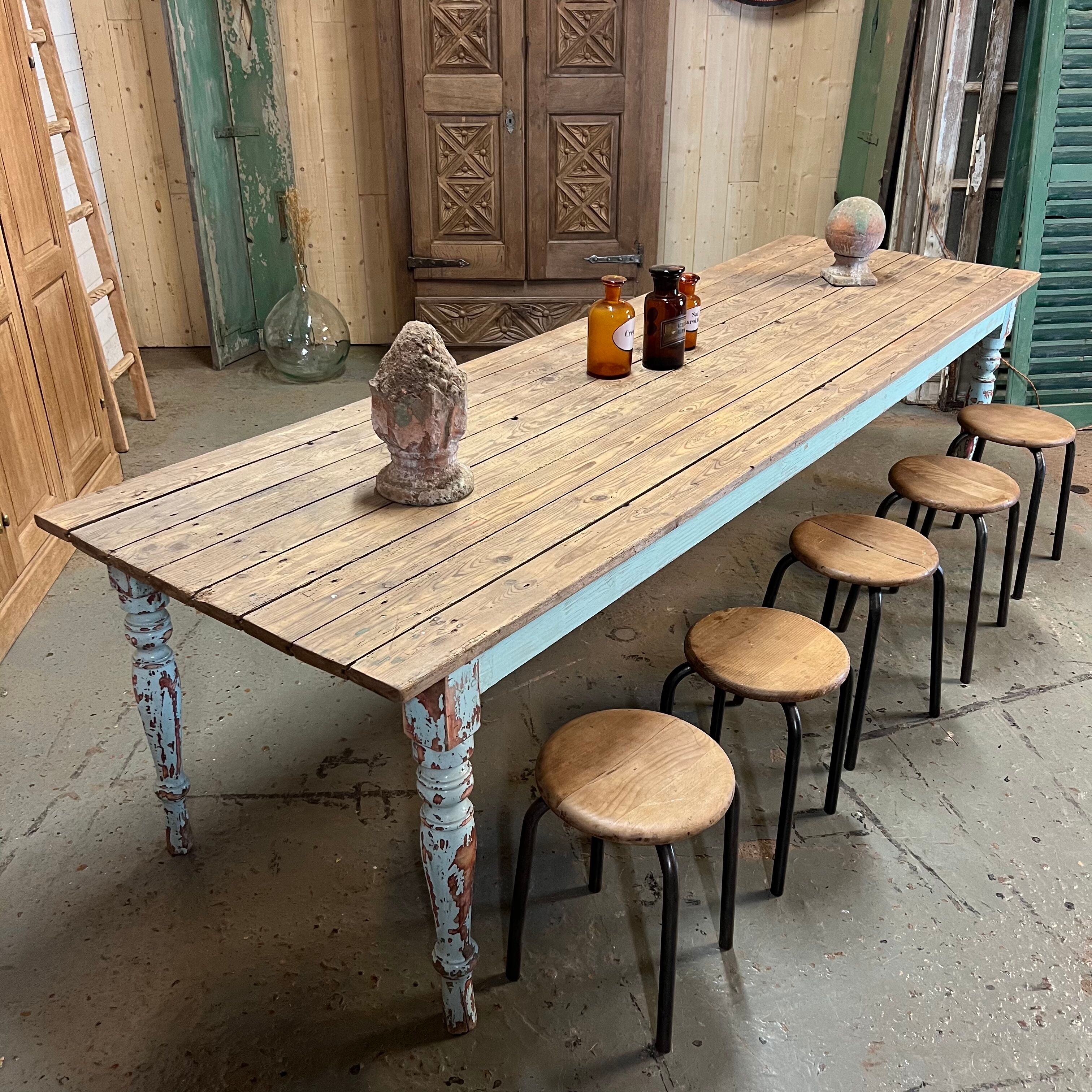 Fir draper table patina mint water