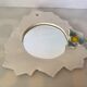 Miroir céramique bord dentelé avec une fleur