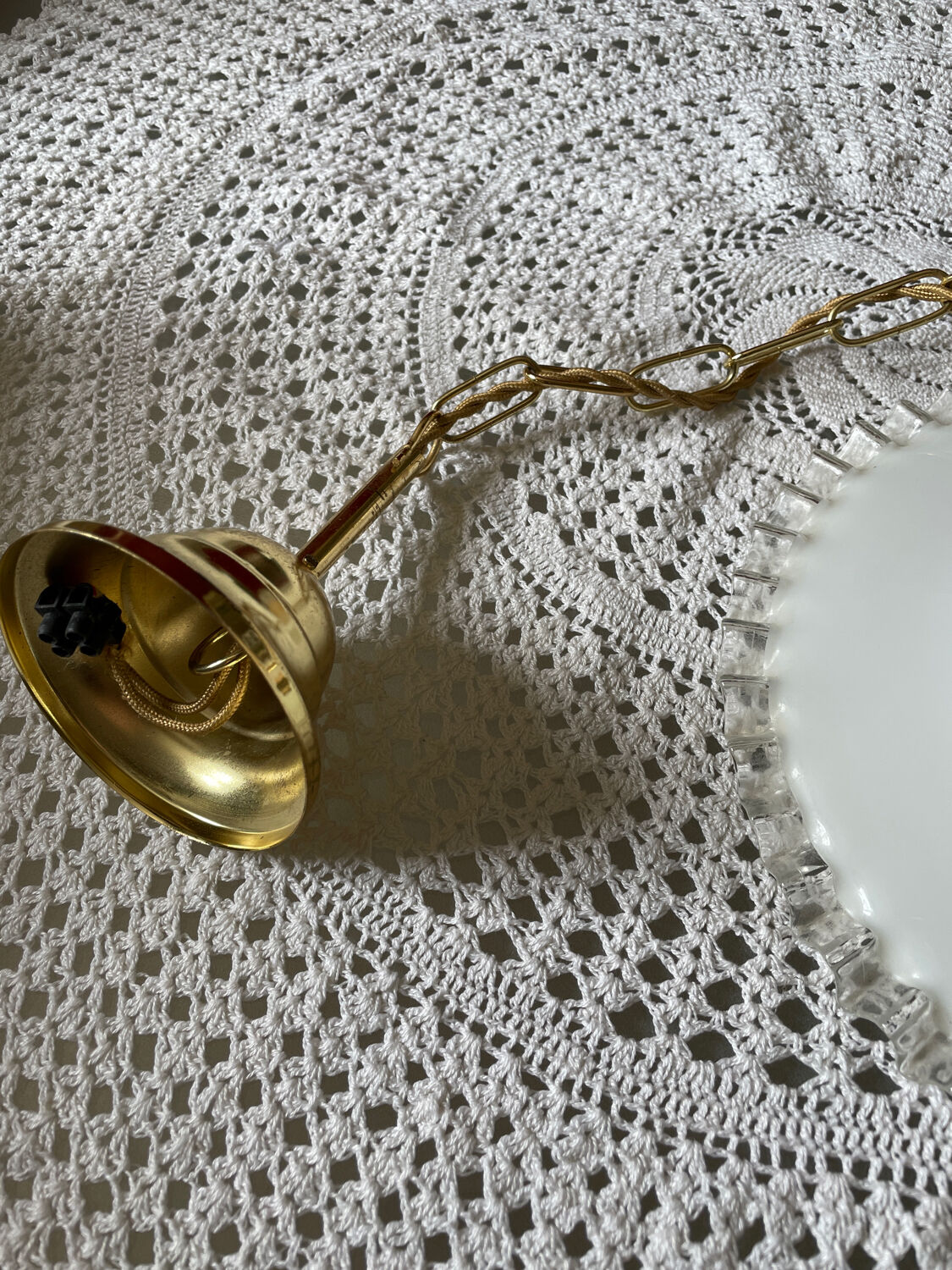 Suspension opaline