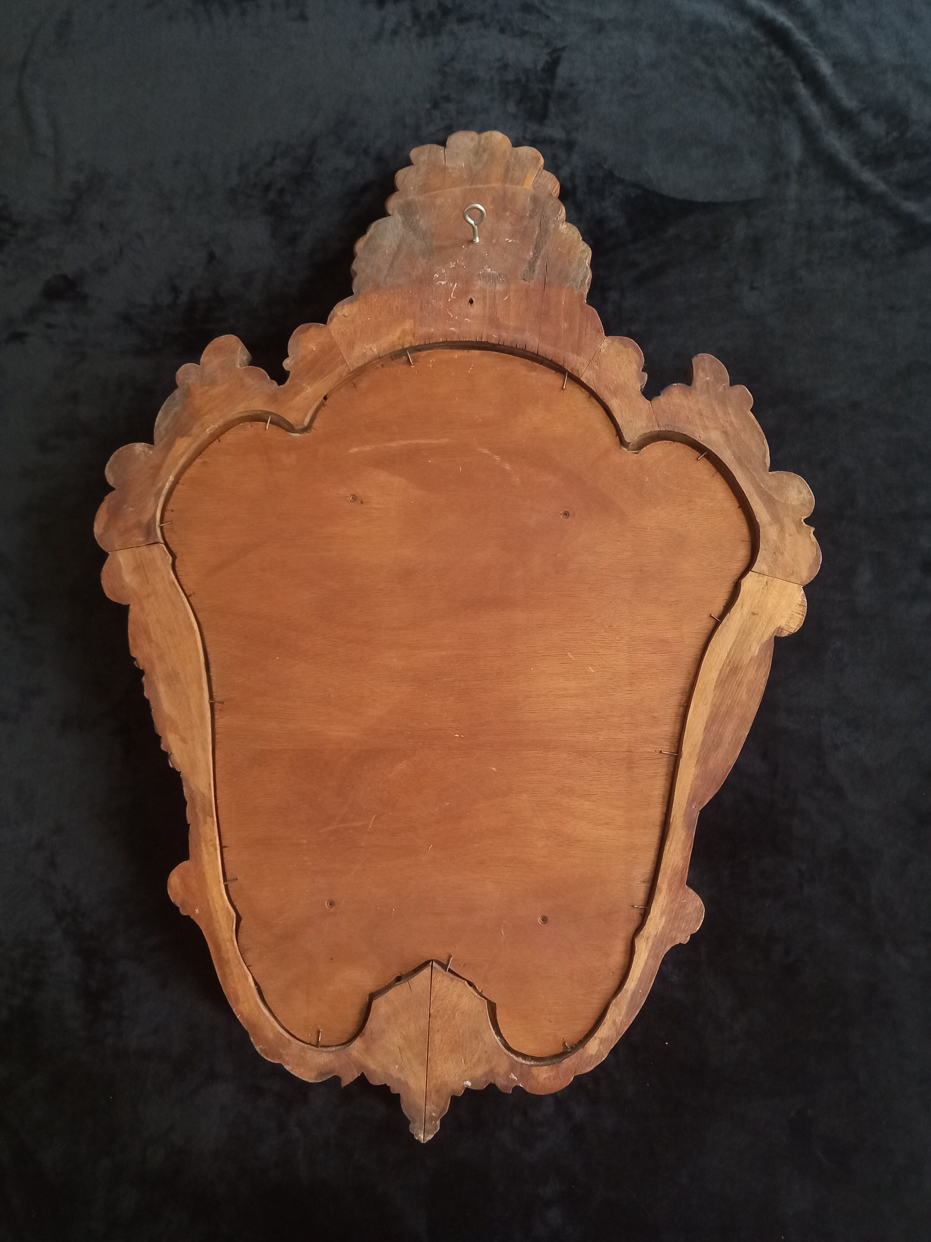 Mirror baroque style in carved walnut – late 19th