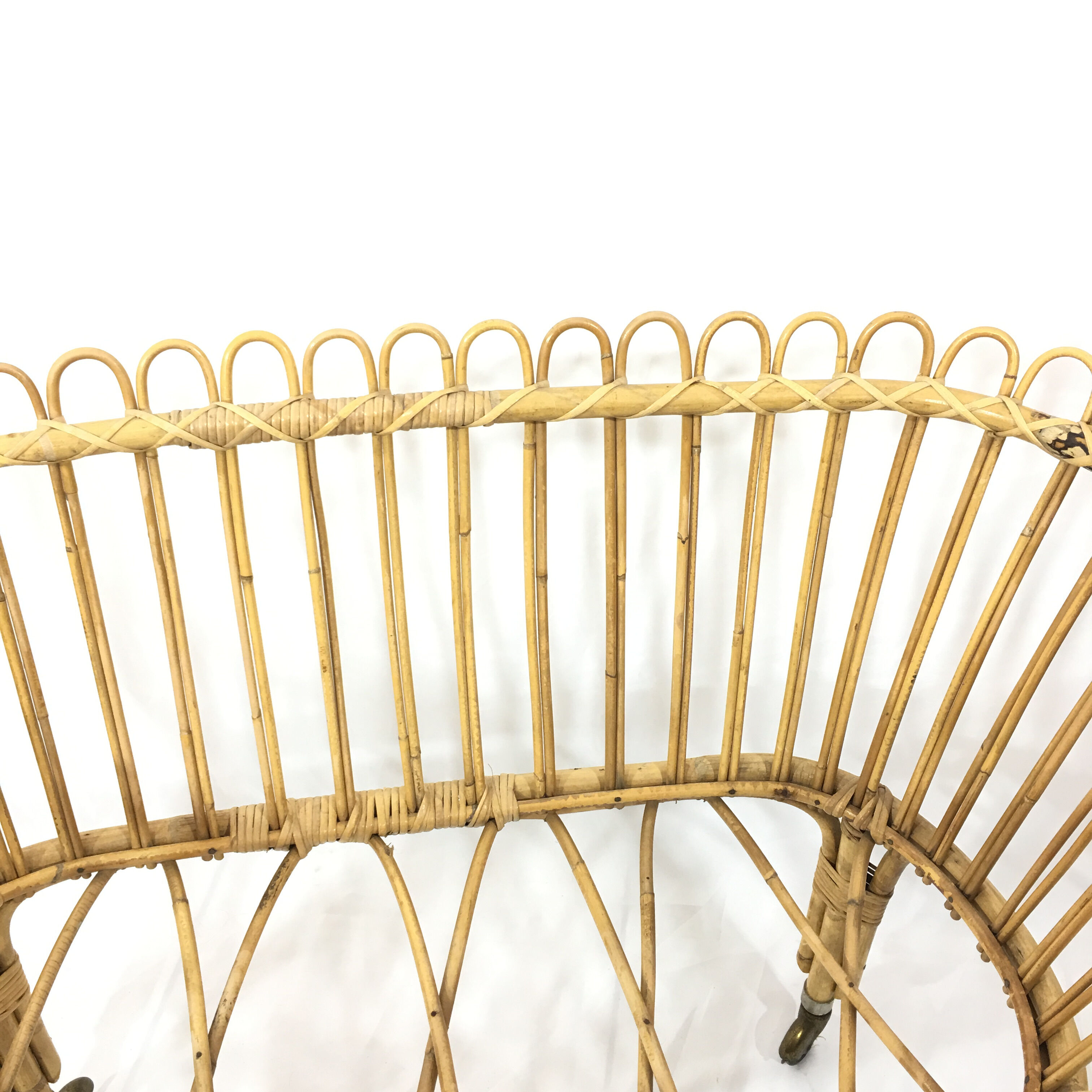 Cradle rattan
