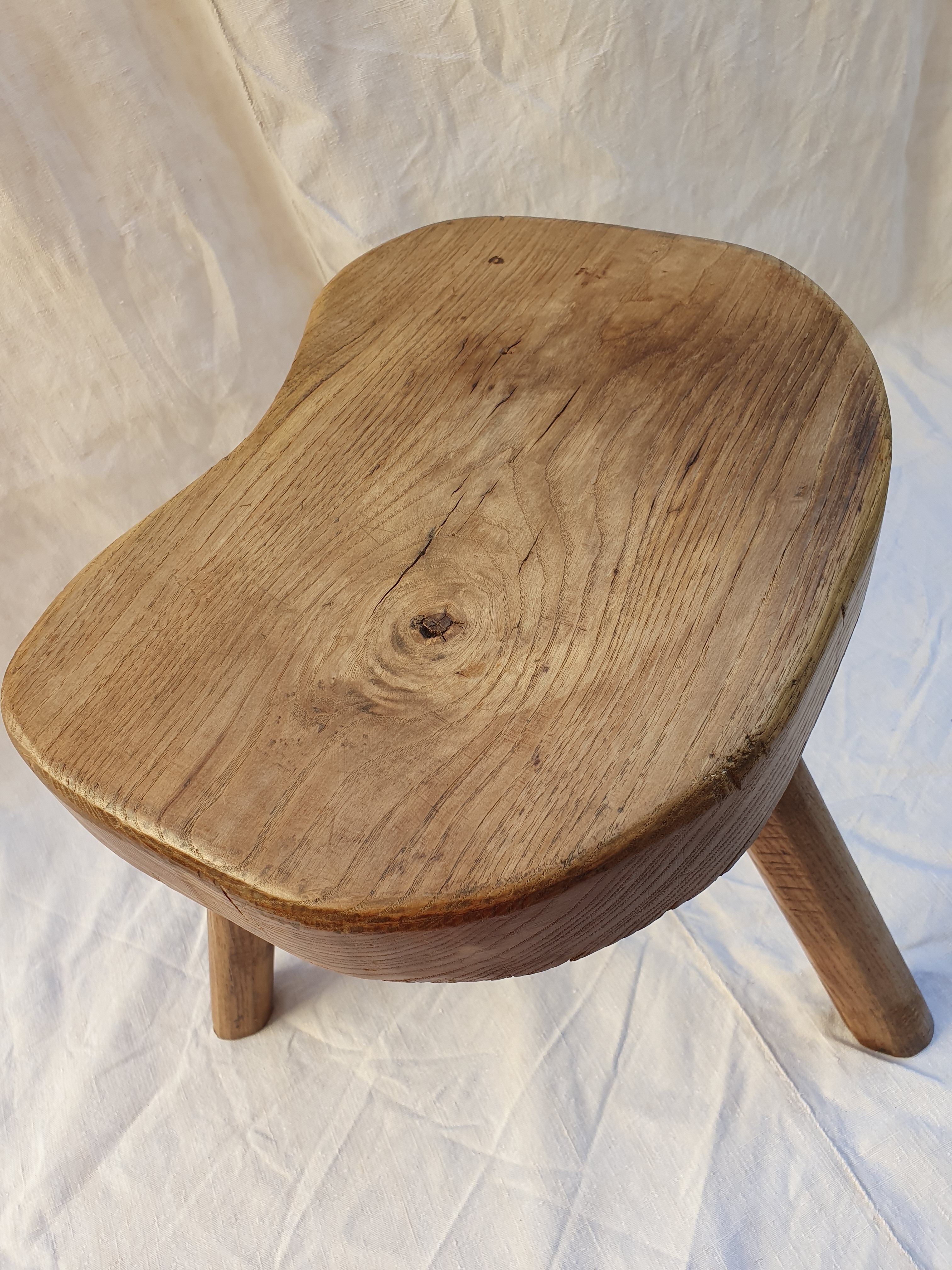 Archois tripod stool