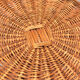 Table d’appoint artisanale vintage en osier tressé