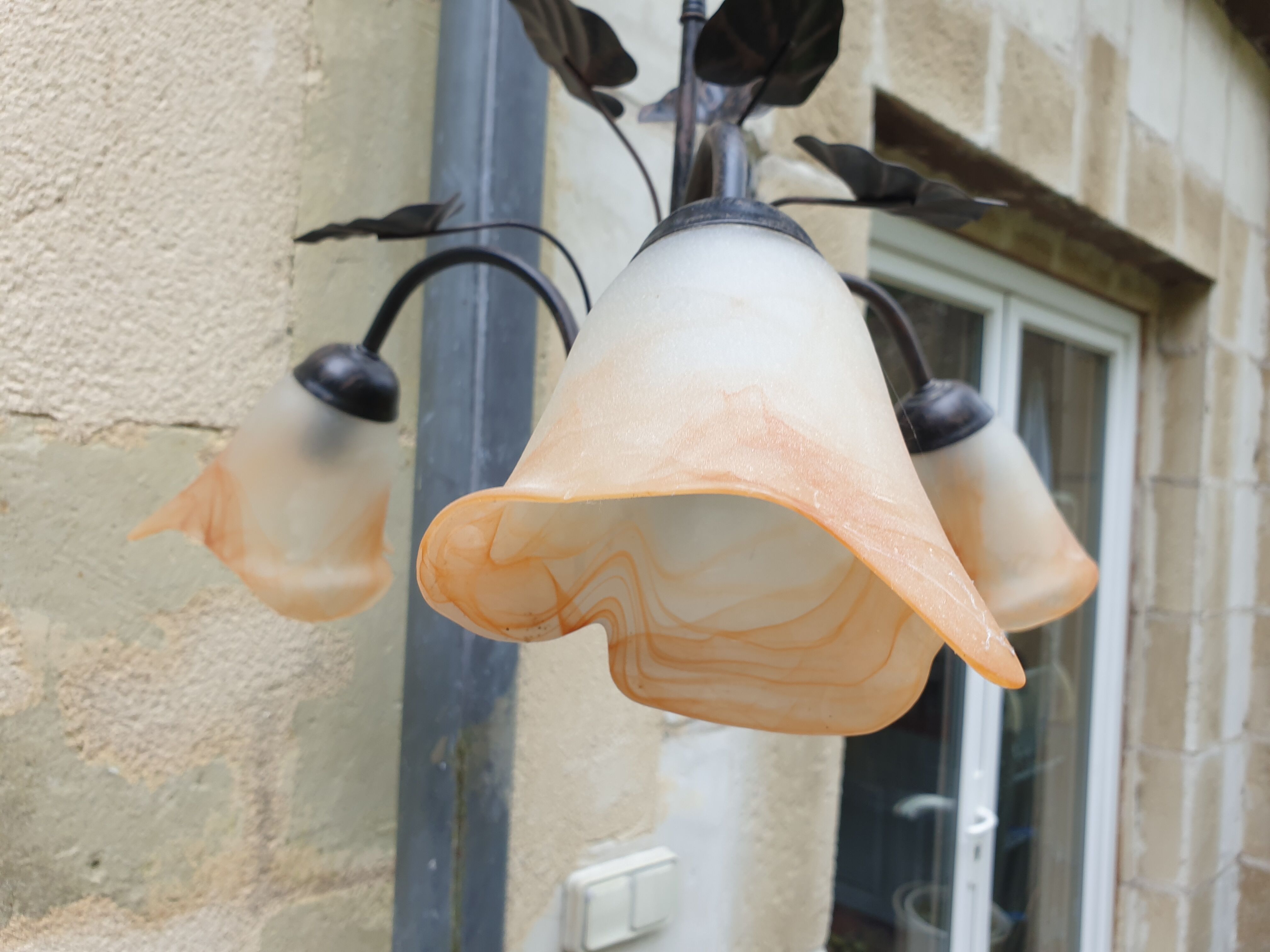 3-spoke glass paste chandelier