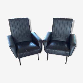 2 fauteuils en skaï noir