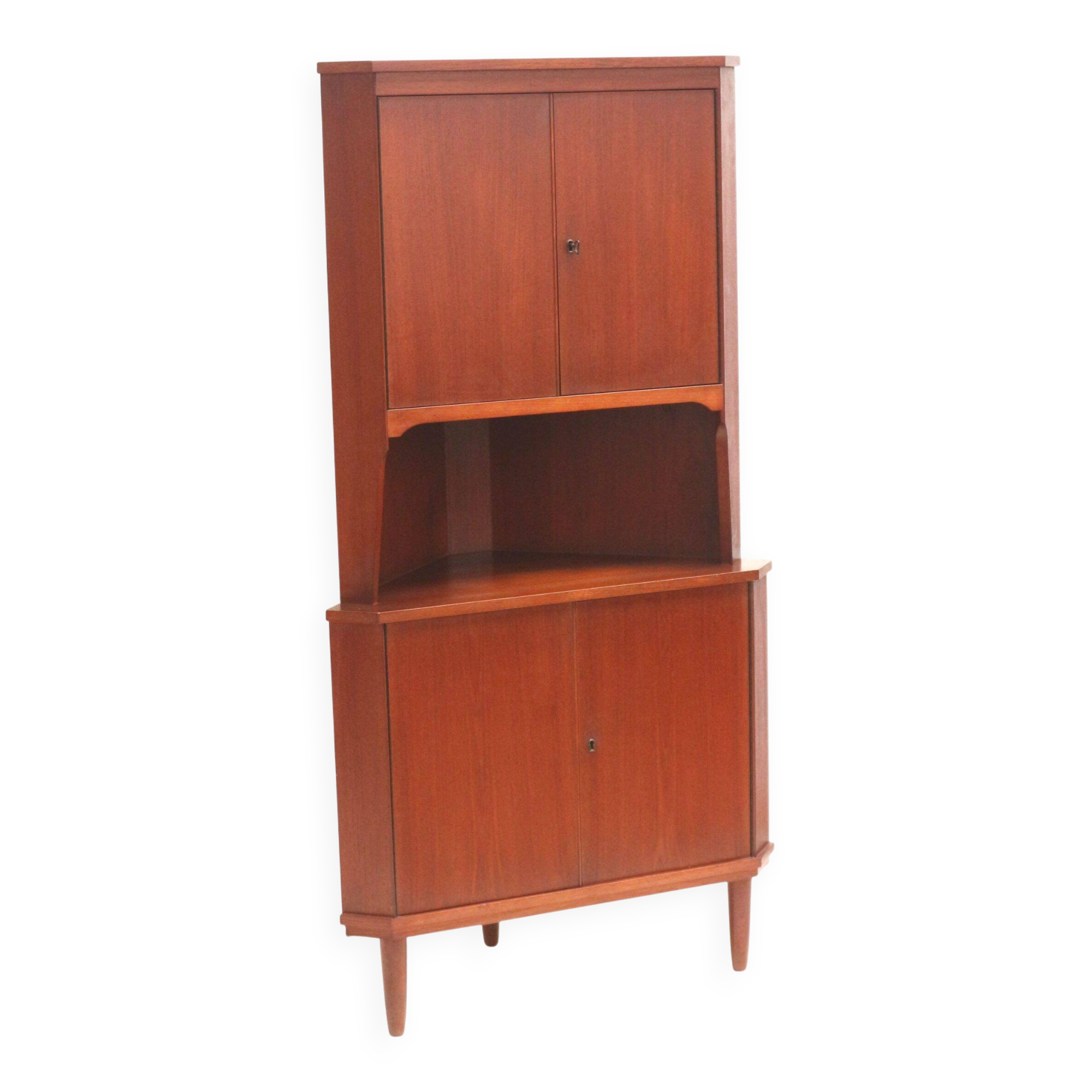 Vintage Danish design corner cabinet / sideboard from the 1960s