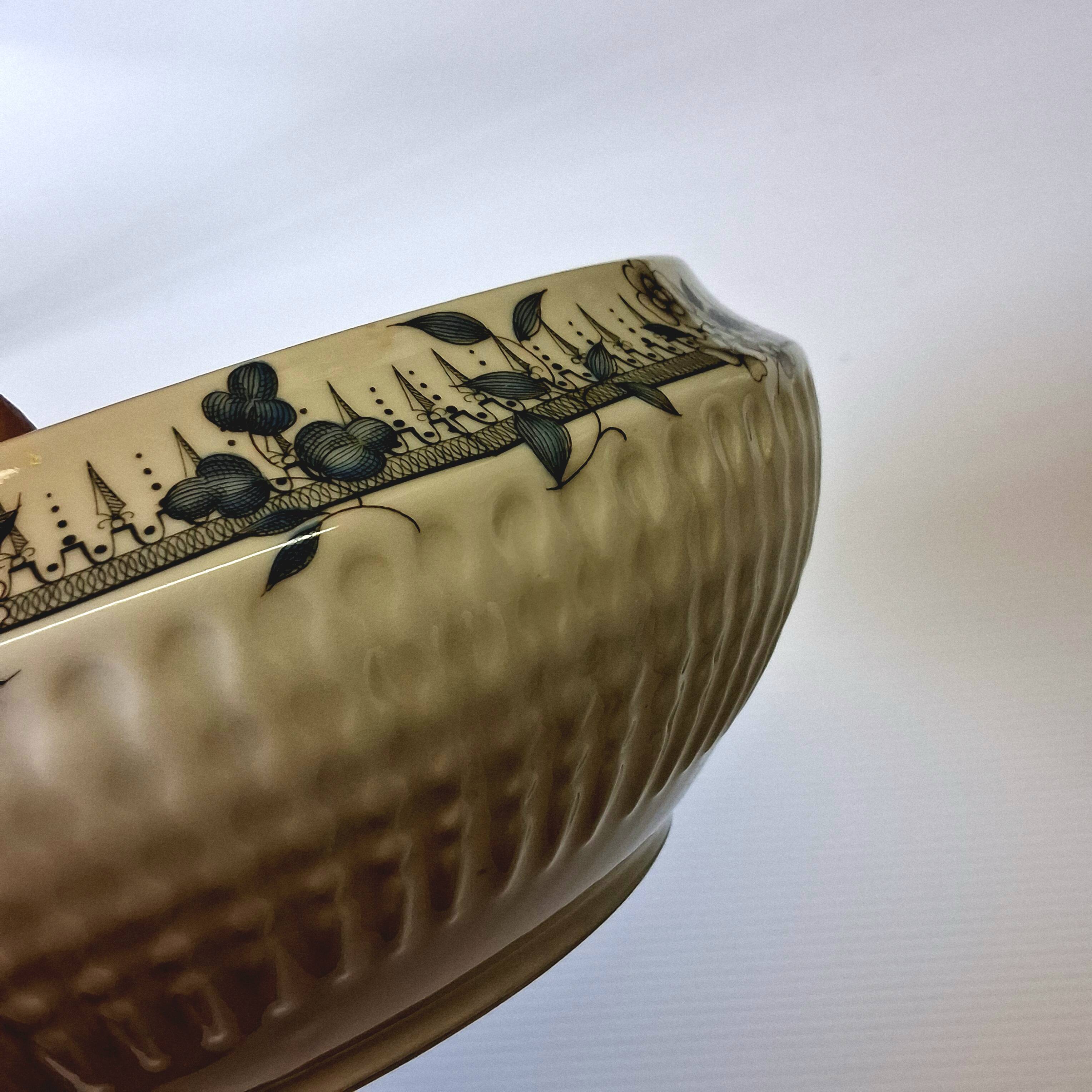 Porcelain salad bowl from Chauvigny, France, in very good condition.