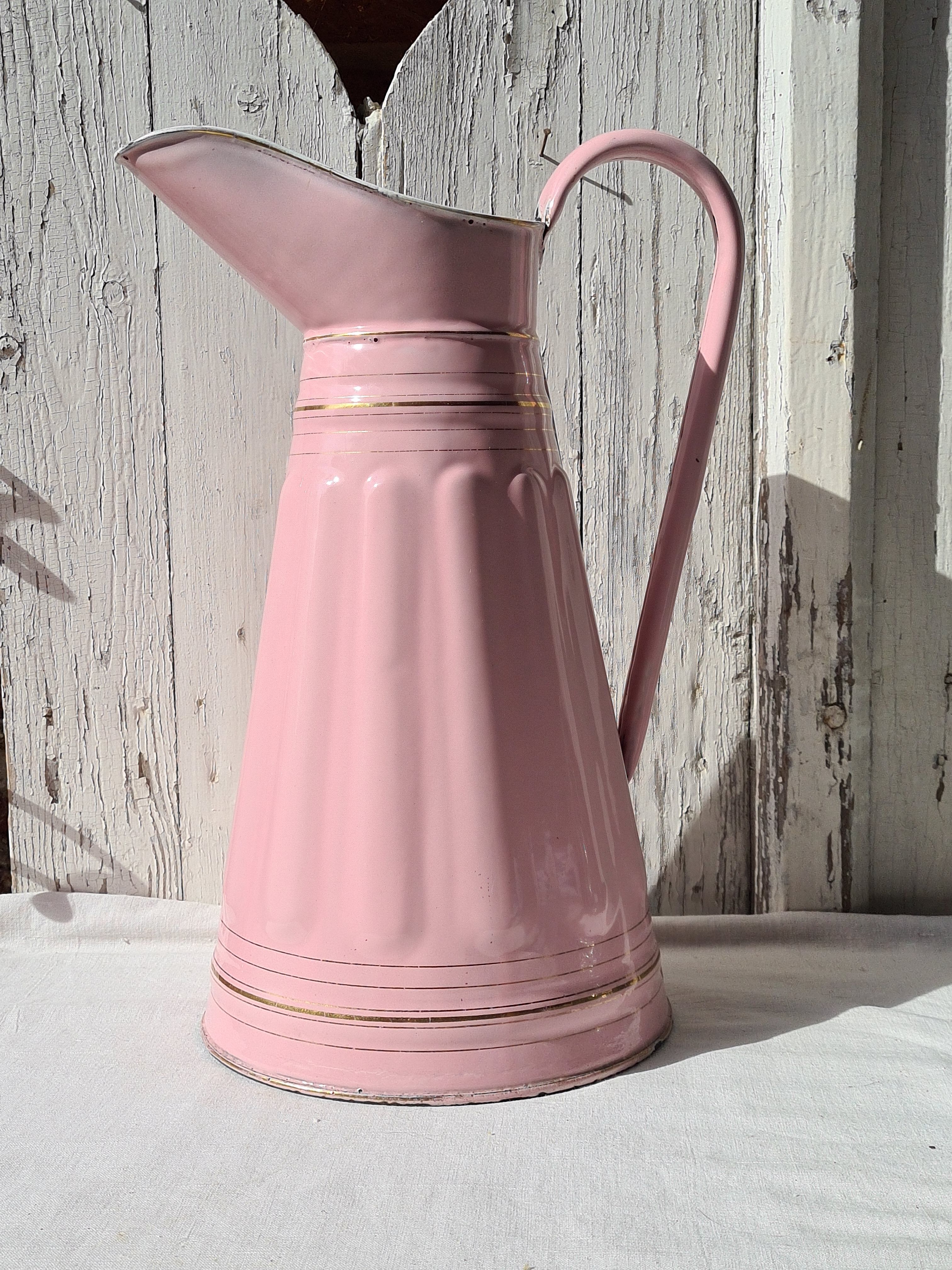 Pink enamelled broc