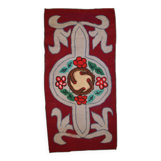 Tapis antique fait main Hooked américain 67cm x 135cm (1930s)
