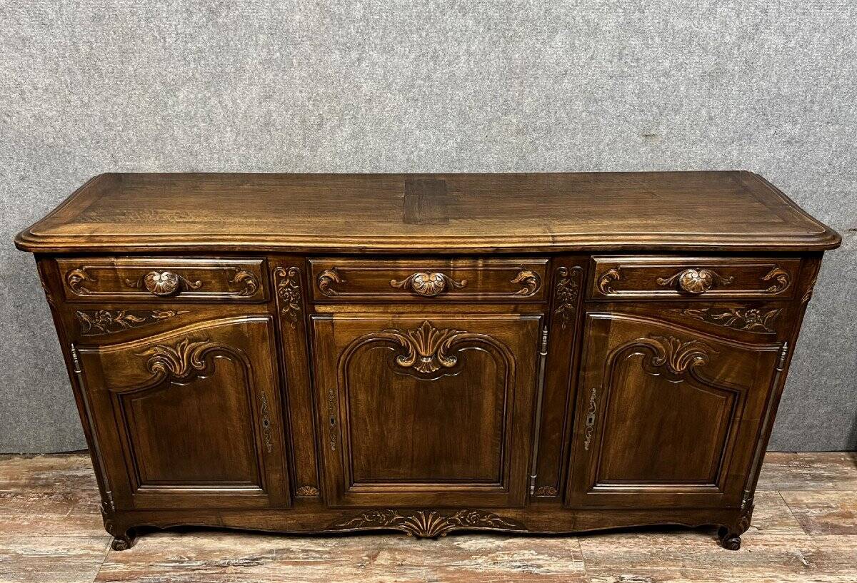 Louis XV style Provençal sideboard in walnut